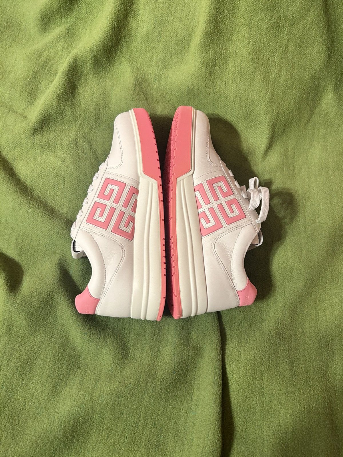 Givenchy Givenchy G-Cube Sneakers – Pink & White Size US 10 / IT 40 - 2 Thumbnail