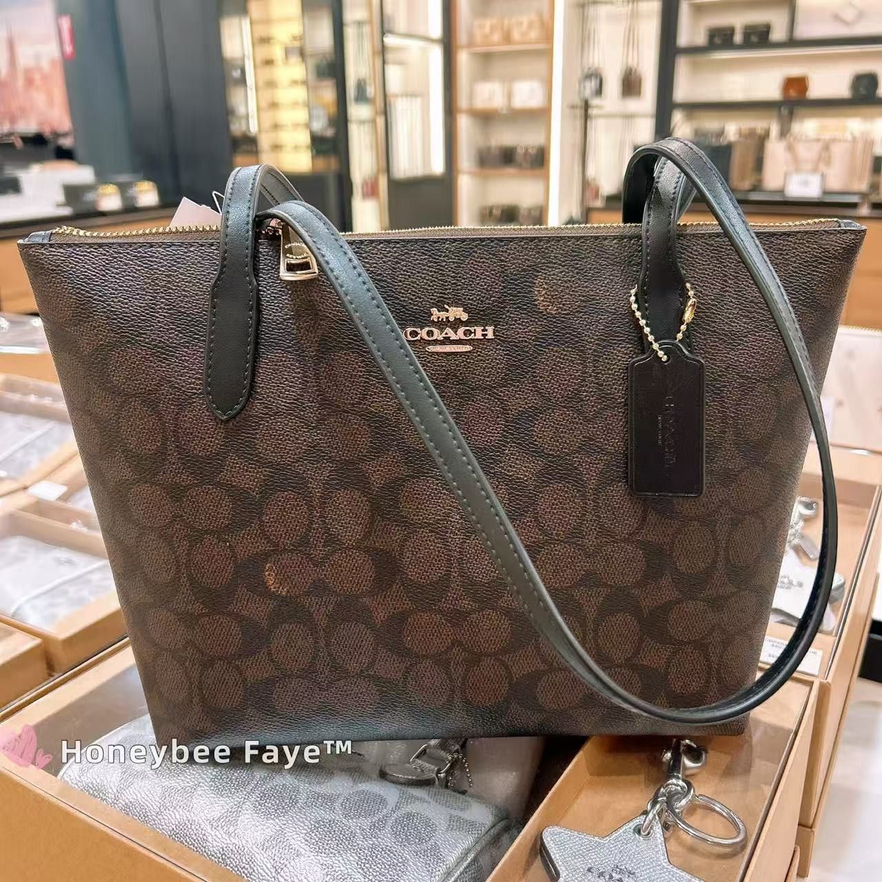 Coach Fiona Zip Tote Bag In Signature Canvas CBT18 Size ONE SIZE - 2 Thumbnail