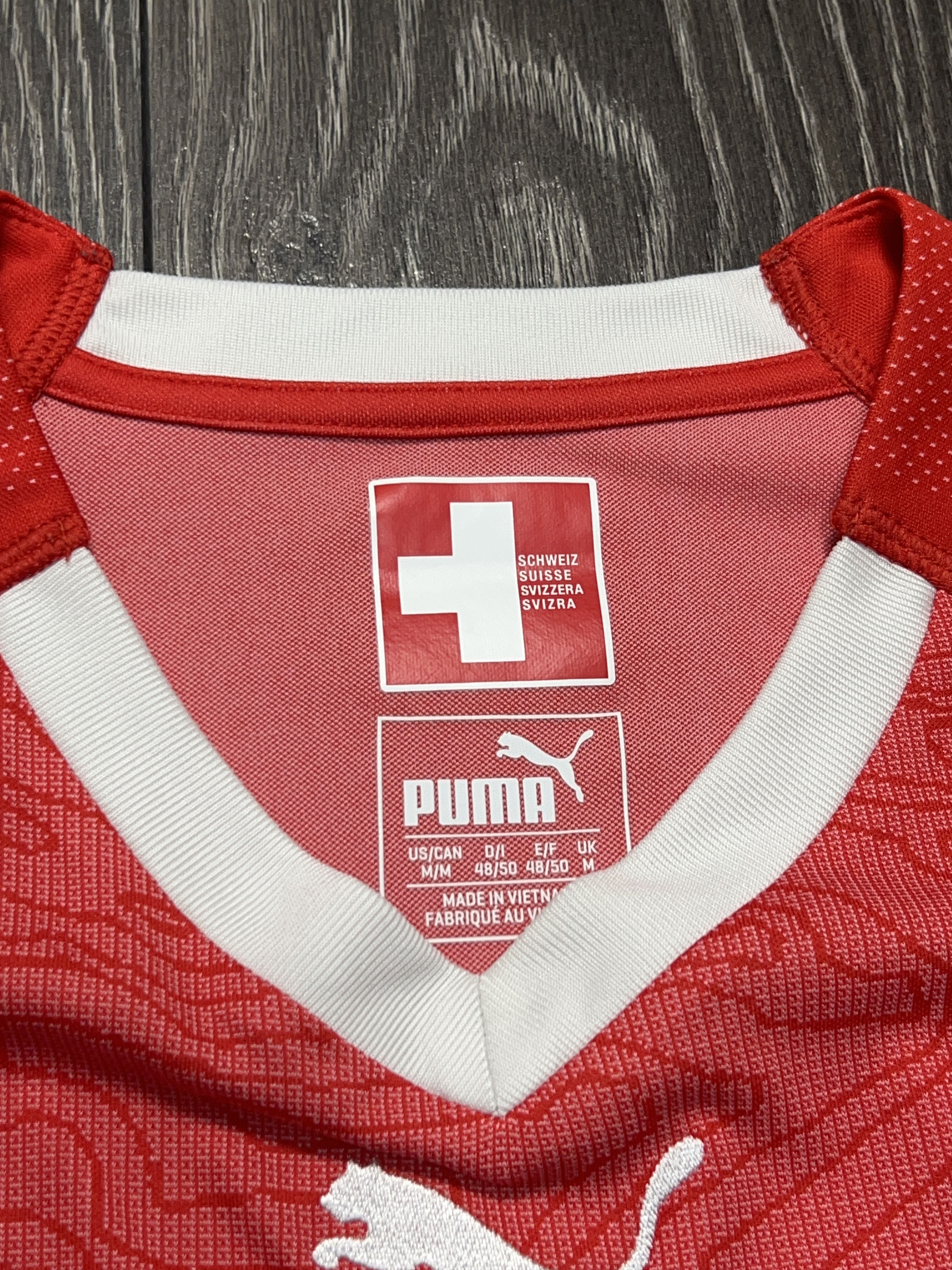 Puma #6 Michael Lang Switzerland Football Soccer Shirt Jersey Size US M / EU 48-50 / 2 - 9 Thumbnail