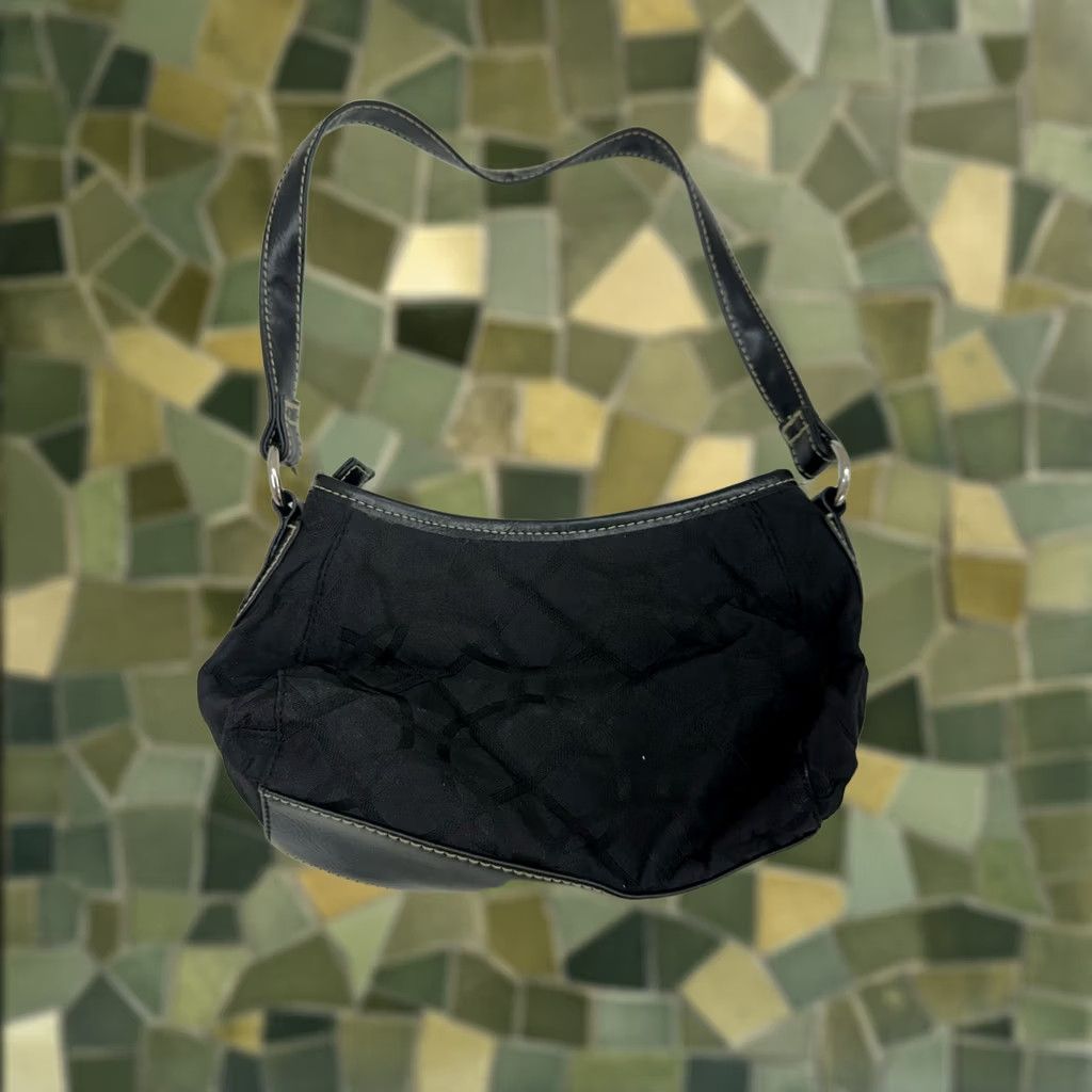 Merona Merona Womens Purse Black Shoulder Bag Zip Little Bag Bag, Shoulder, Black, Women, Medium, Casual, Travel, Workwear, Vintage No, 2010s? Size ONE SIZE - 1 Thumbnail