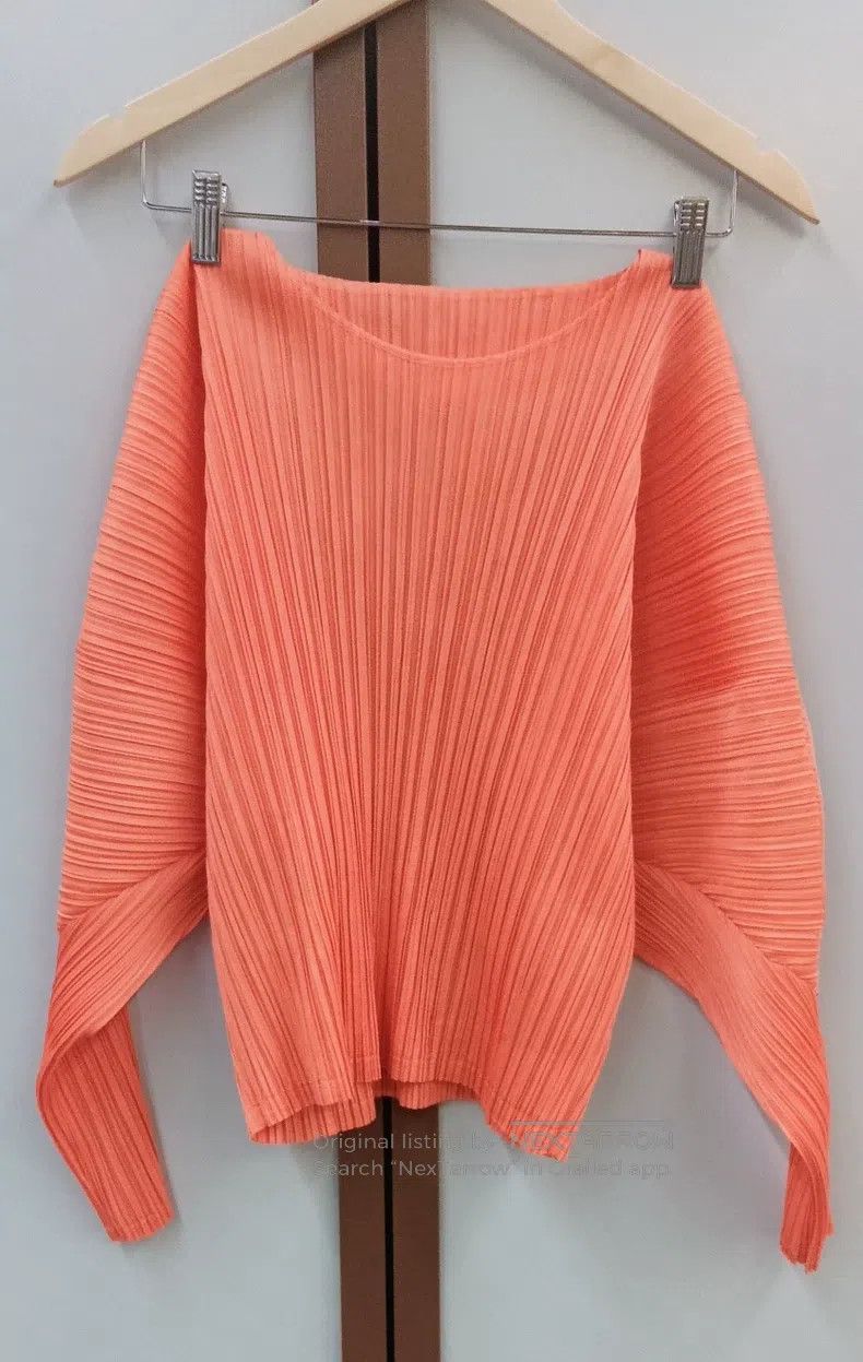 Issey Miyake Issey Miyake Orange Pleated Top Size L / US 10 / IT 46 - 1 Thumbnail