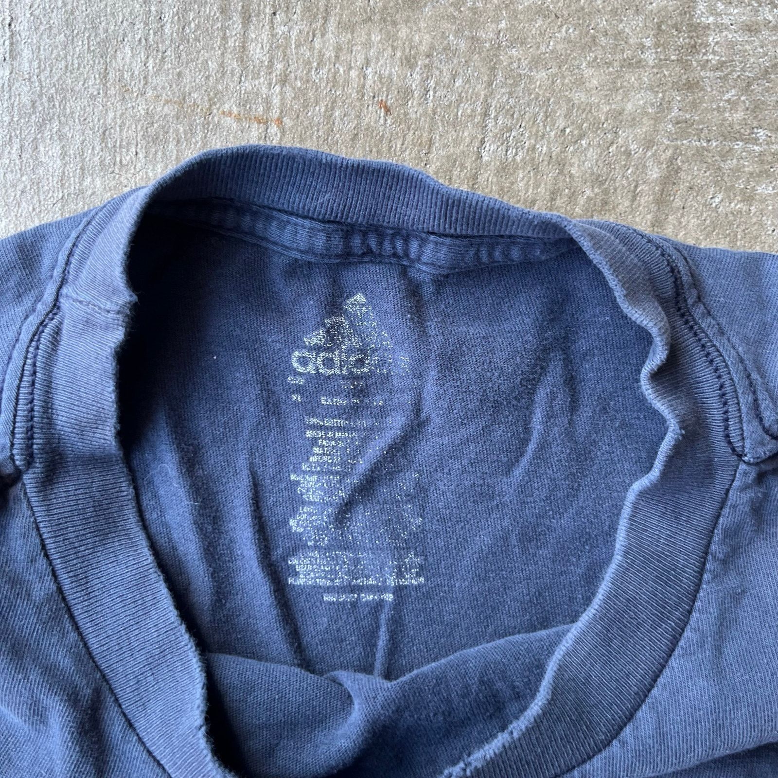 Vintage ADIDAS 3 STRIPE LOGO SPELLOUT BLANK SHIRT NAVY XL 00S Y2K Size US XL / EU 56 / 4 - 4 Thumbnail