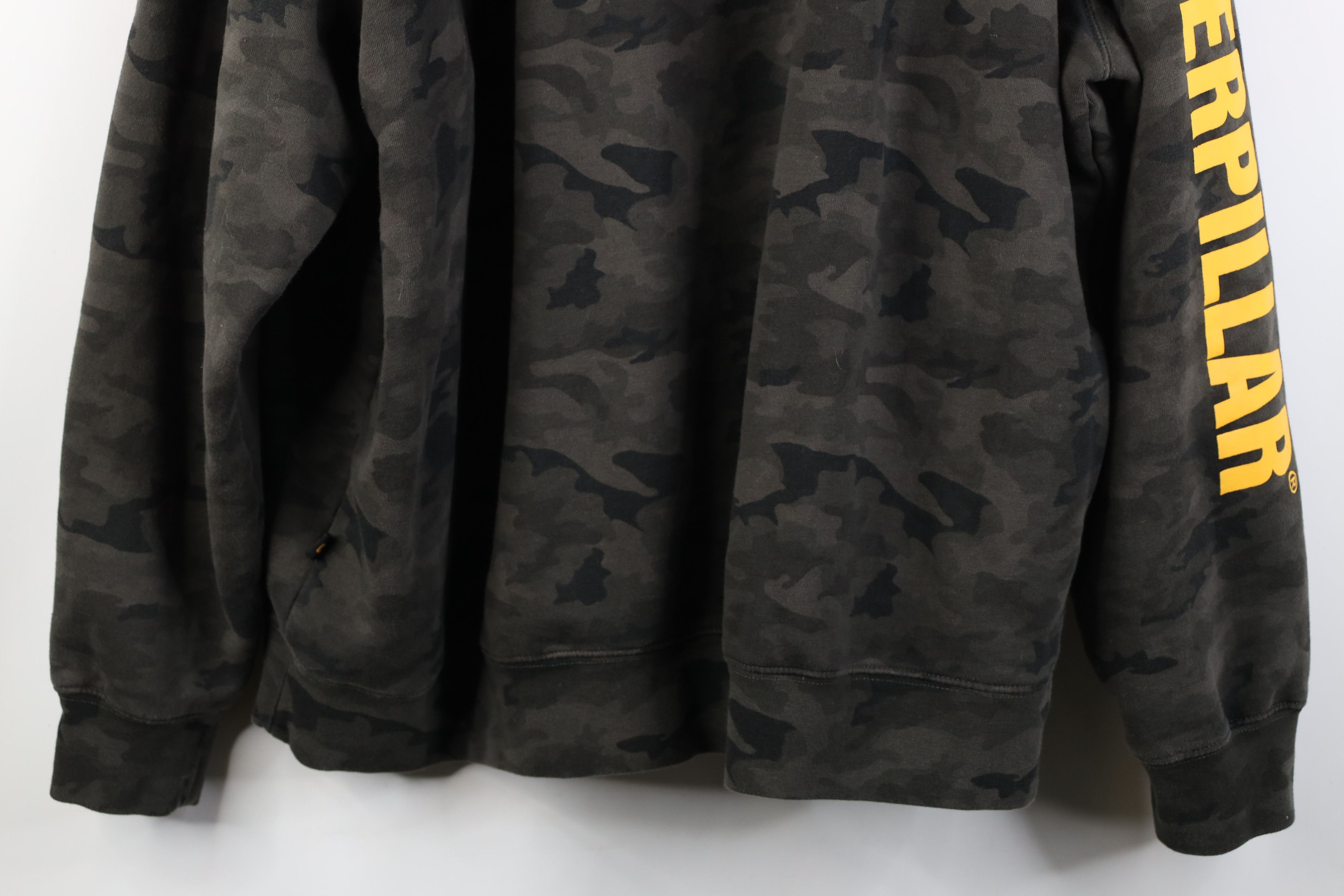 Caterpillar Vintage Y2K Caterpillar CAT Camouflage Hoodie Sweatshirt Size US XXL / EU 58 / 5 - 13 Thumbnail