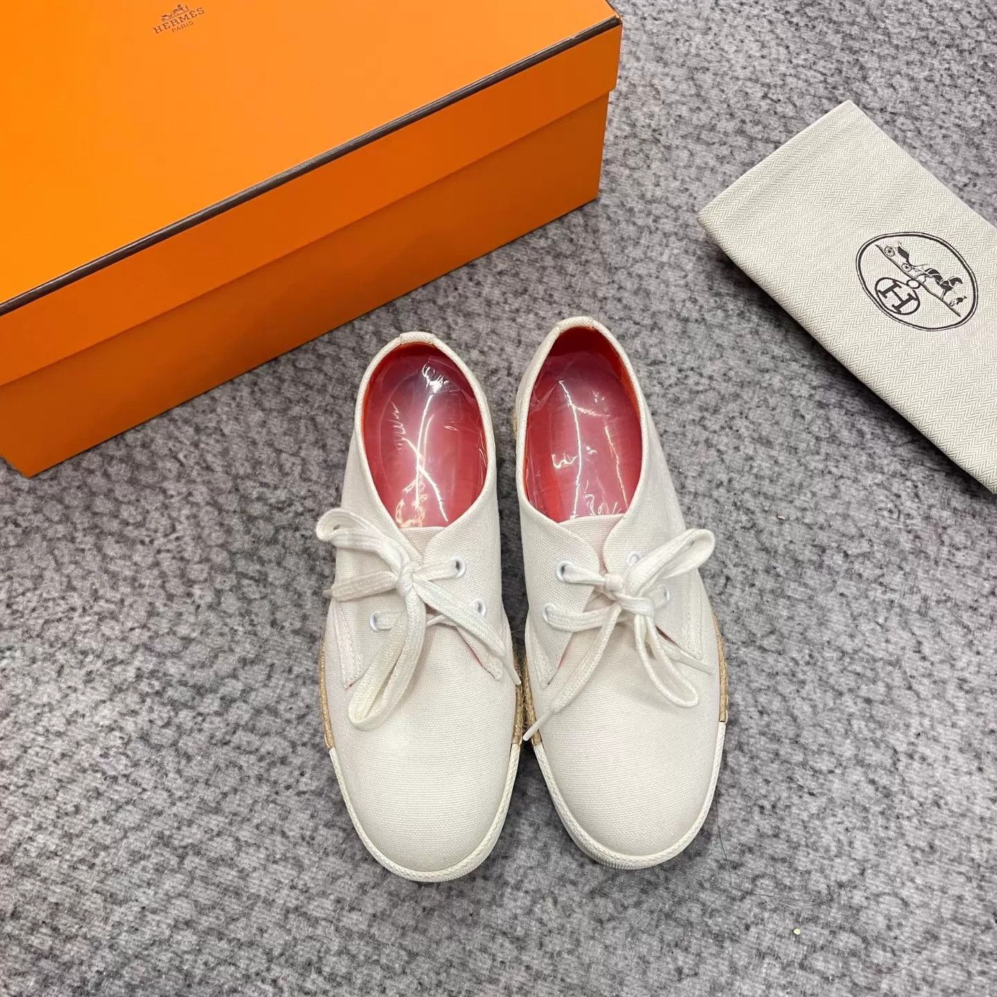 Hermes Hermes white platform canvas sneakers 36.5 Size US 6 / IT 36 - 1 Thumbnail