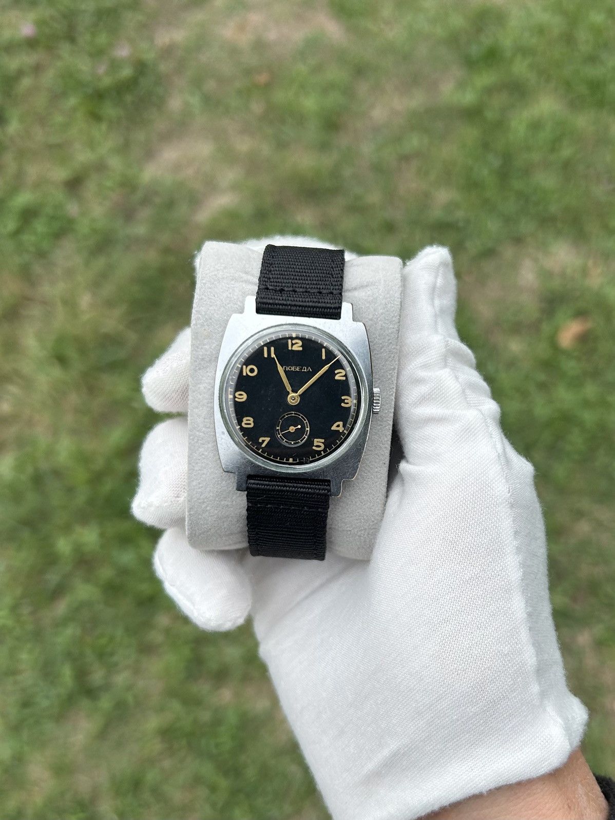Vintage Vintage Watch Pobeda Soviet USSR Mechanical 1970s Size ONE SIZE - 10 Thumbnail