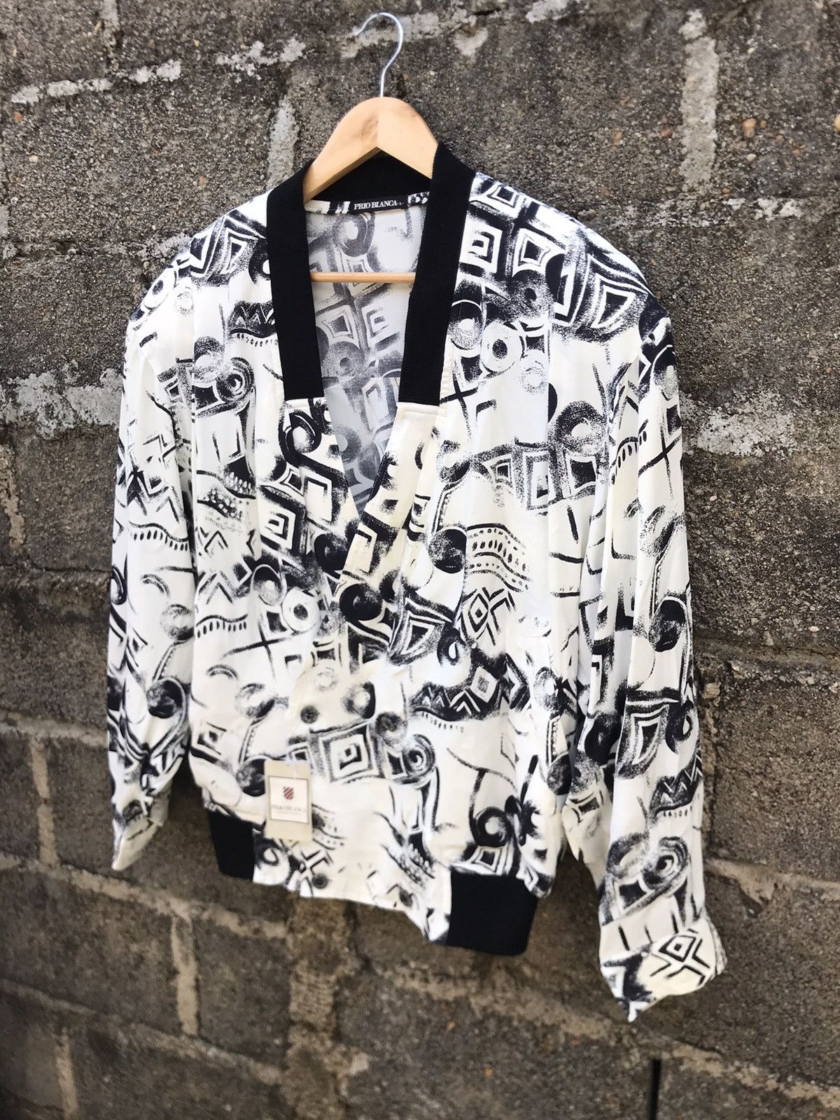 Japanese Brand (NWT) Rare Design Silk Material Prio Blanca Size US L / EU 52-54 / 3 - 3 Thumbnail