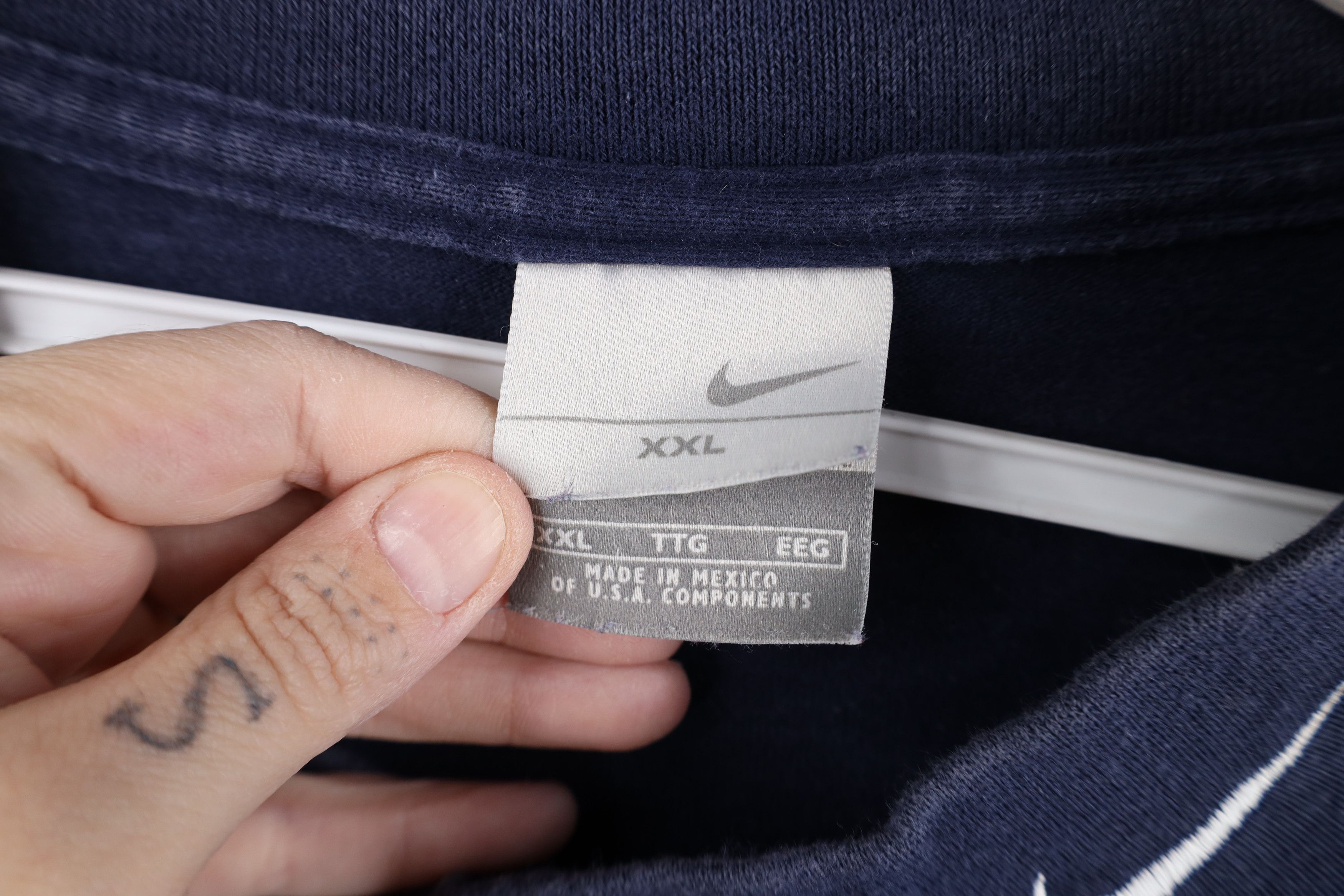 Nike Vintage Nike Scott Mini Swoosh Heavyweight Mock Neck T-Shirt Size US XXL / EU 58 / 5 - 9 Thumbnail