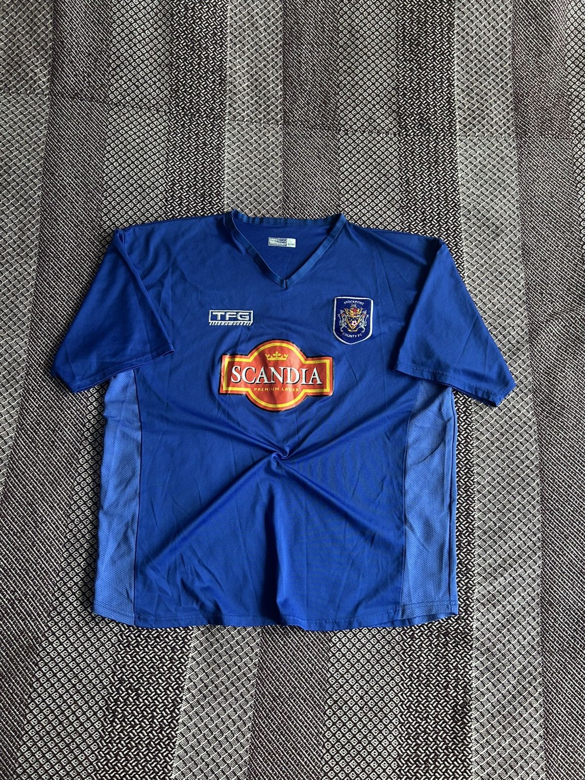 Vintage Vintage Football Jersey Stockport Country Scandia TFG Size L Size US L / EU 52-54 / 3 - 1 Thumbnail