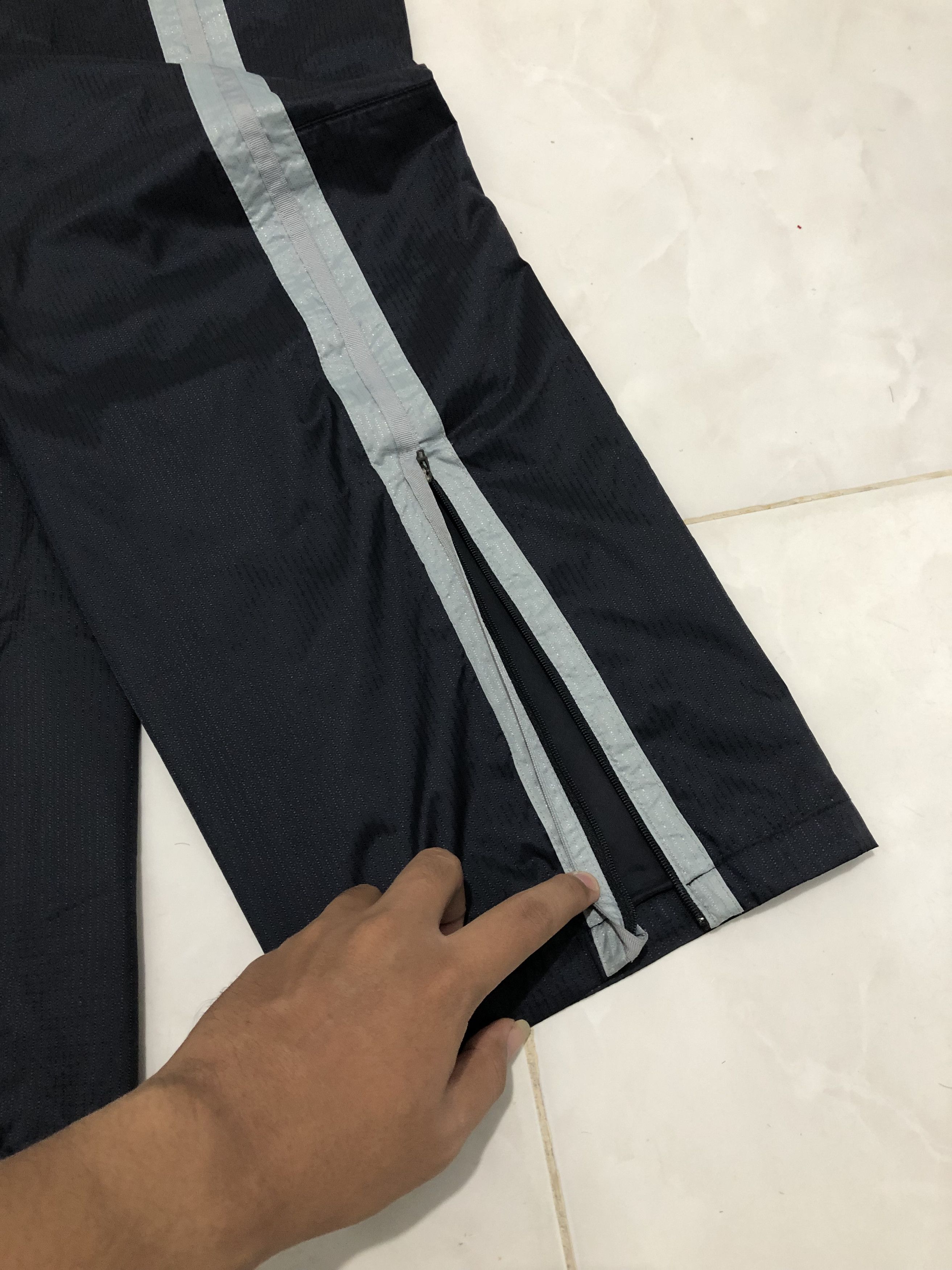 Nike × Vintage Y2K Nike Nylon Drill Trackpants Size US 30 / EU 46 - 4 Thumbnail
