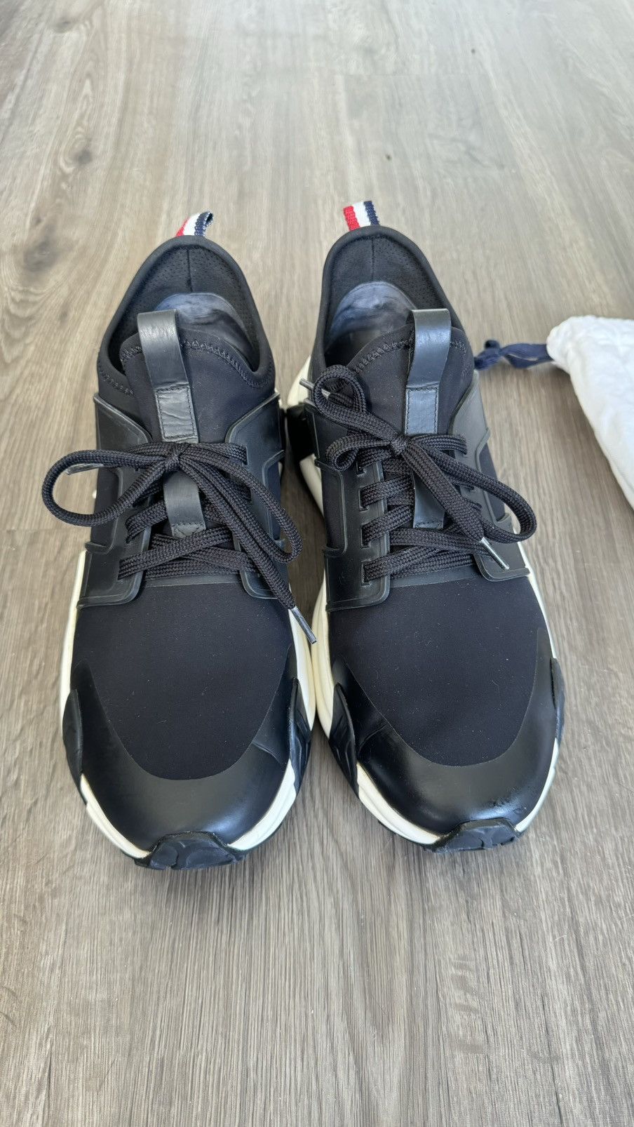 Original Moncler Lunarove sneakers 43M