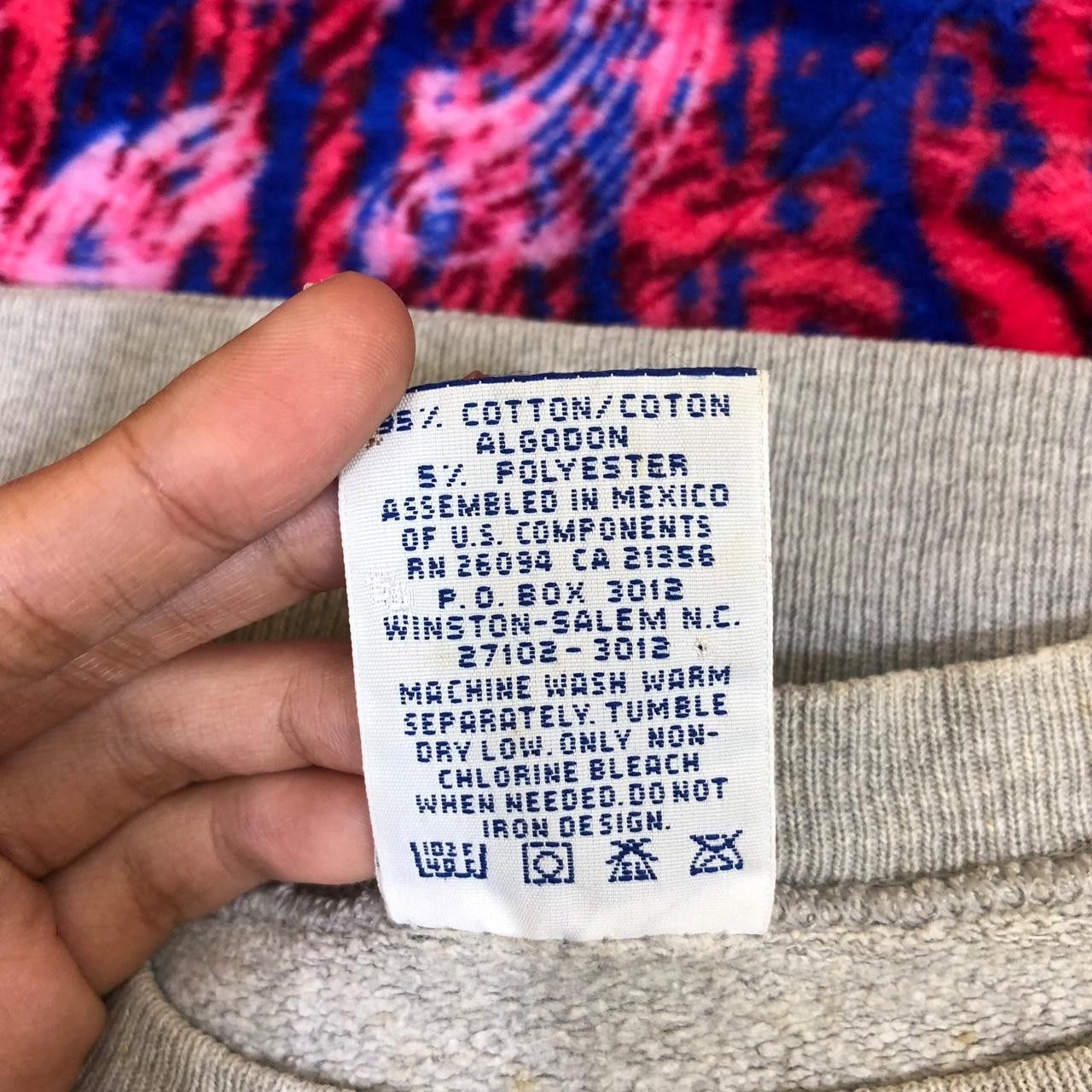 Champion Vintage CHAMPION PRODUCTS USA Script Logo Sweatshirt Sweater Size M / US 6-8 / IT 42-44 - 6 Thumbnail