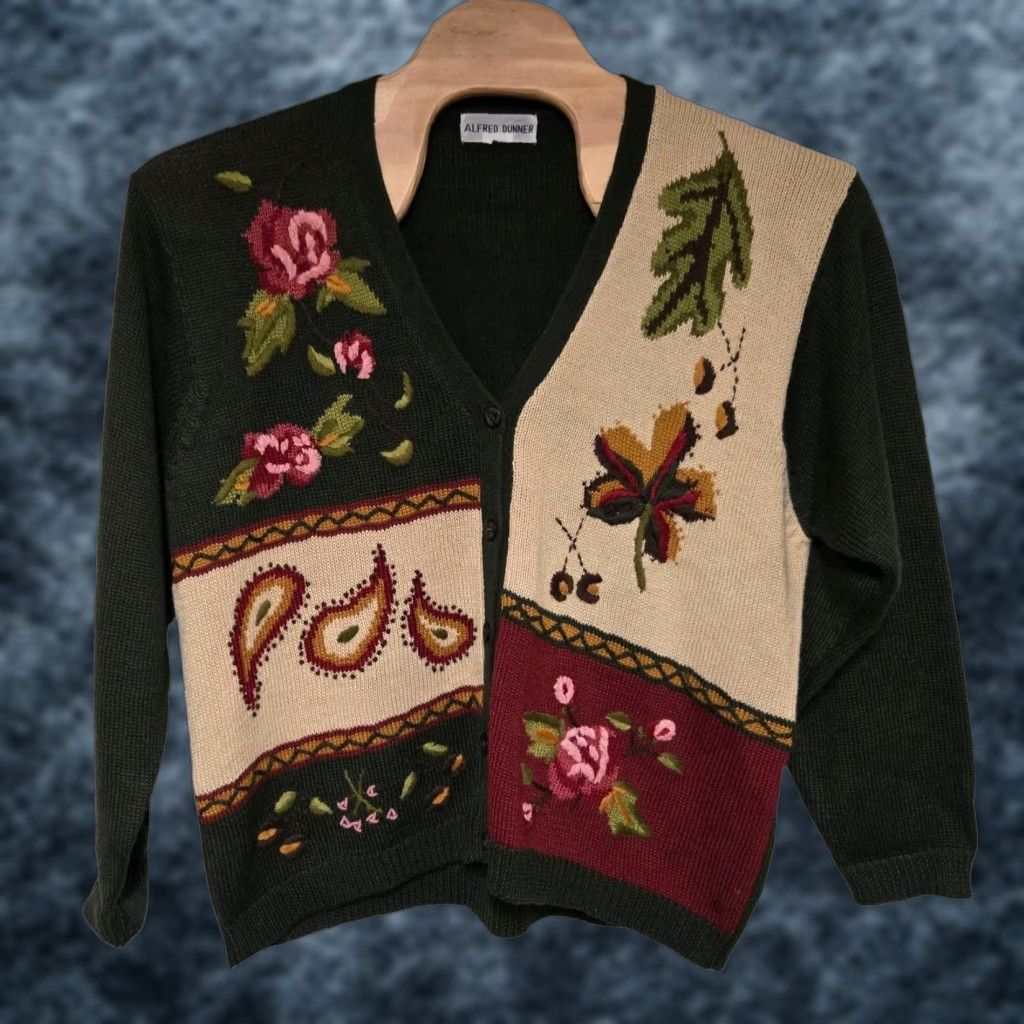 Vintage VINTAGE Alfred Dunner Cardigan Sweater Knit Embroidered Green Roses 2XL Women Fall/Autumn Size XXL / US 16-18 / IT 52-54 - 1 Thumbnail