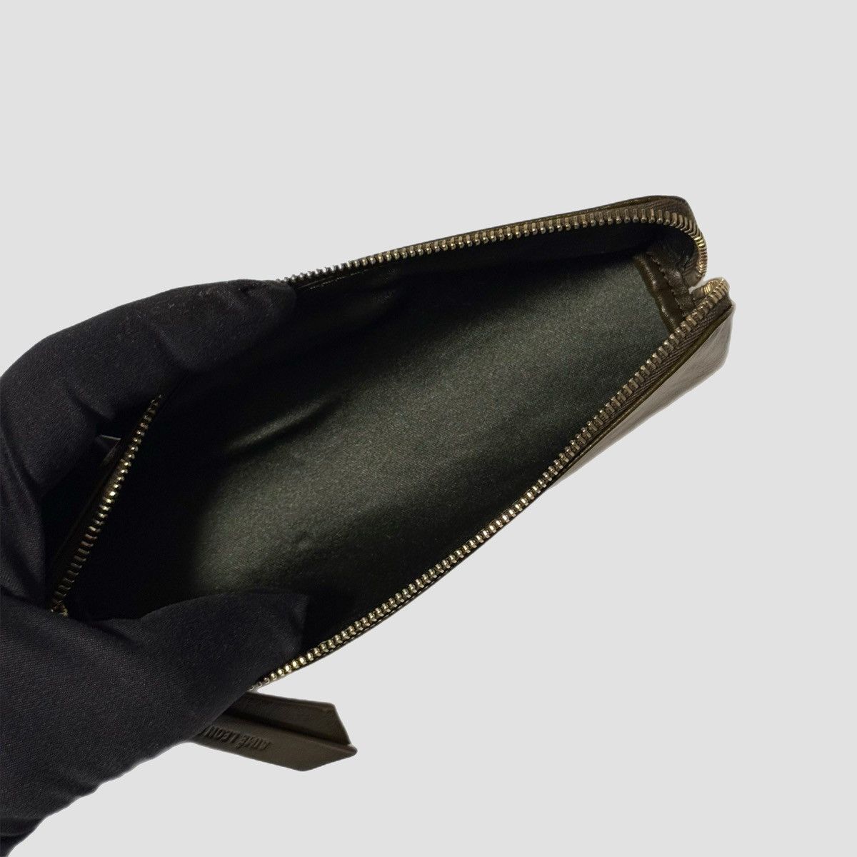 Aime Leon Dore Aime Leon Dore Leather Stationary Pouch Pencils / Eraser Size ONE SIZE - 4 Thumbnail