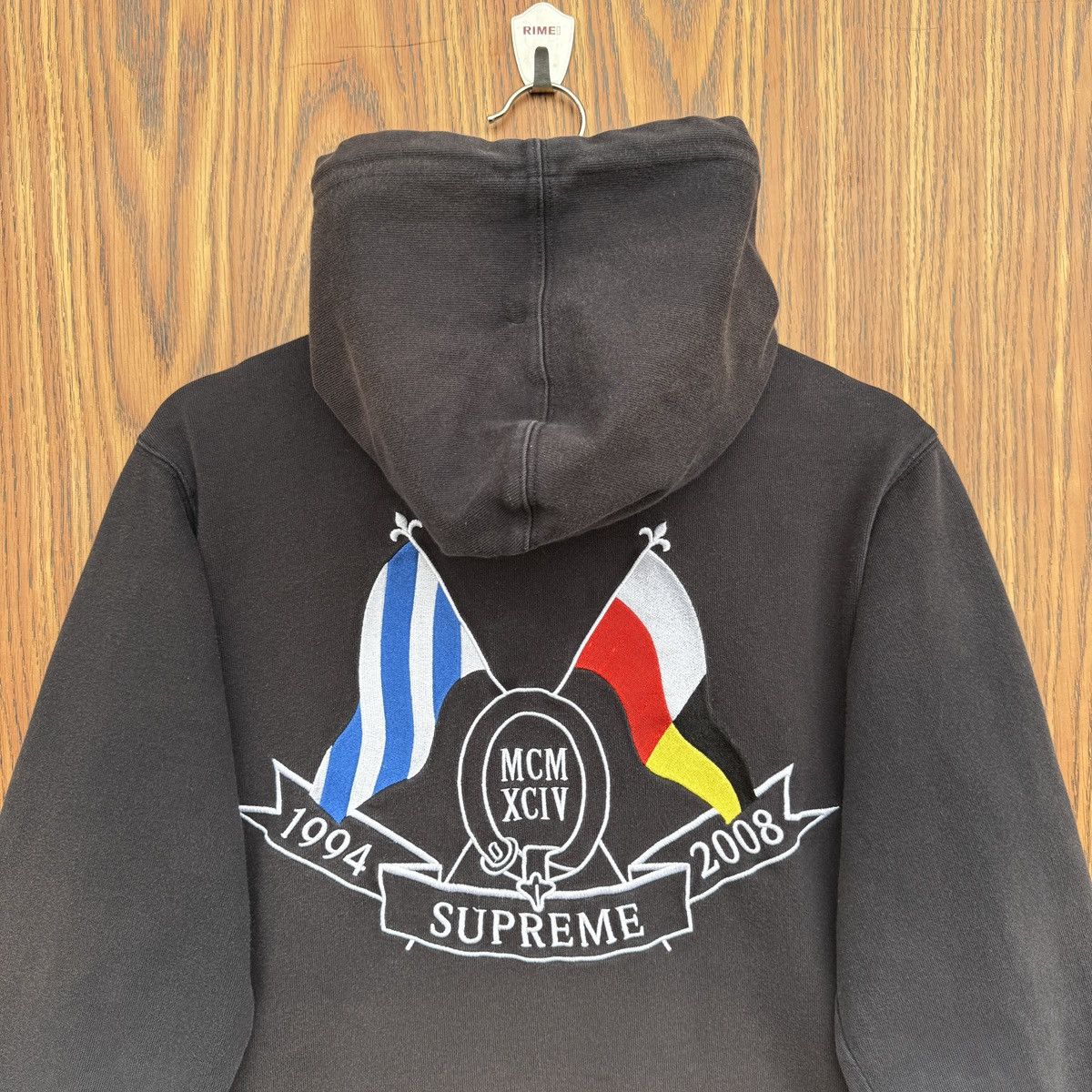 Supreme Supreme Hoodie MCM X CIV 1994 2008 Sweatshirt Size US L / EU 52-54 / 3 - 2 Thumbnail