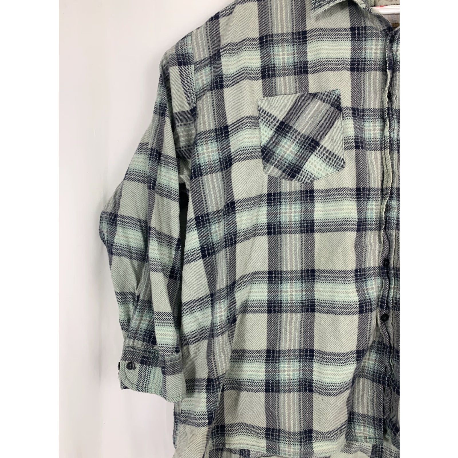 Vintage VINTAGE Saugatuck Mens 3XL Cotton Blue Plaid Flannel Button Up Shirt Size US XXL / EU 58 / 5 - 2 Thumbnail