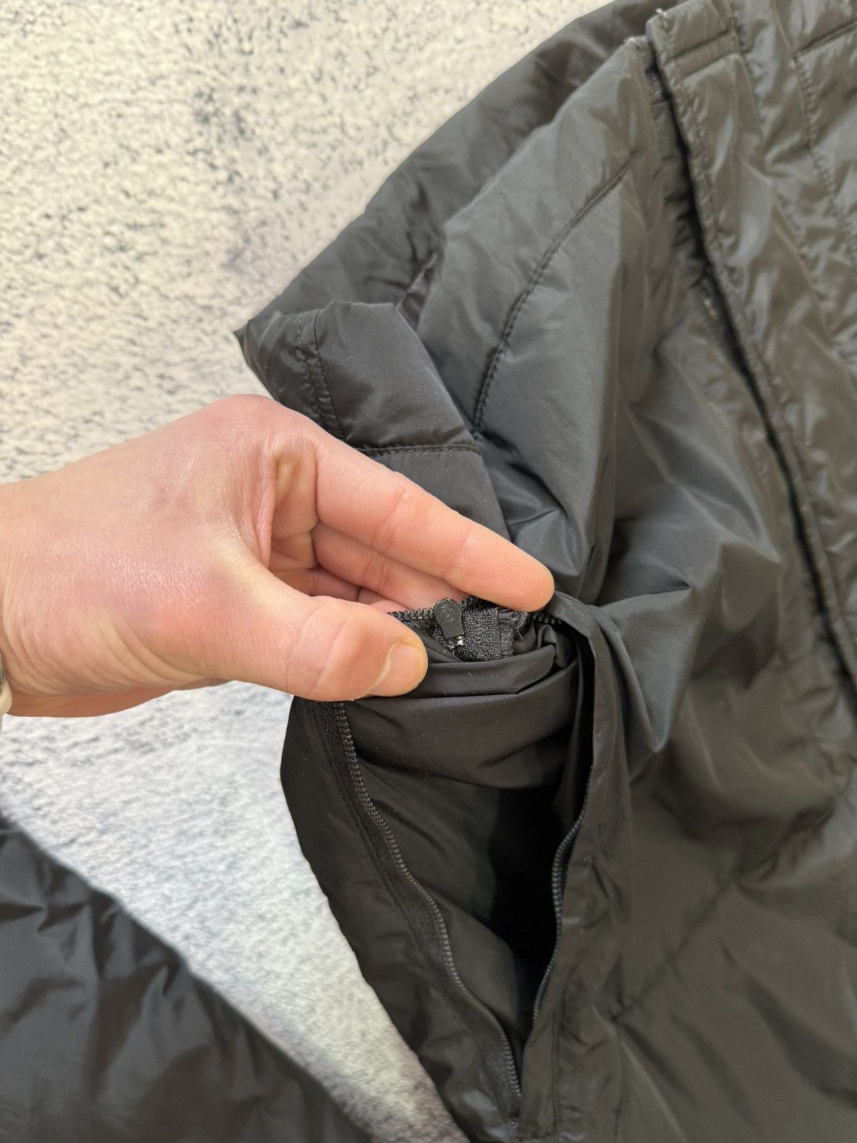 C.P. Company C.P. Company Vintage Black Hooded Insulated Jacket Italy 46 Size US S / EU 44-46 / 1 - 18 Thumbnail