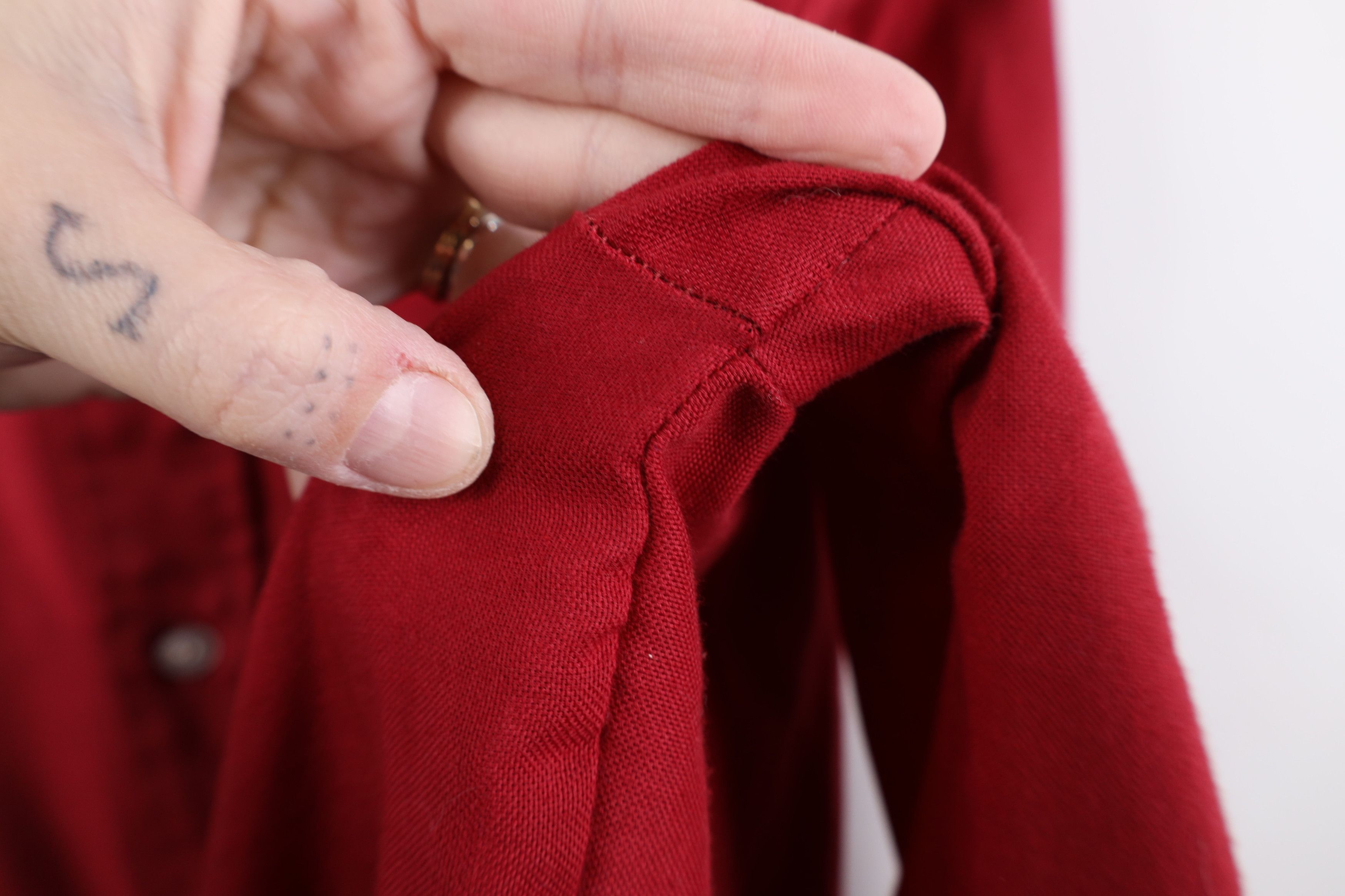 Vintage Vintage 70s Streetwear Knit Collared Button Down Shirt Red Size US L / EU 52-54 / 3 - 7 Thumbnail