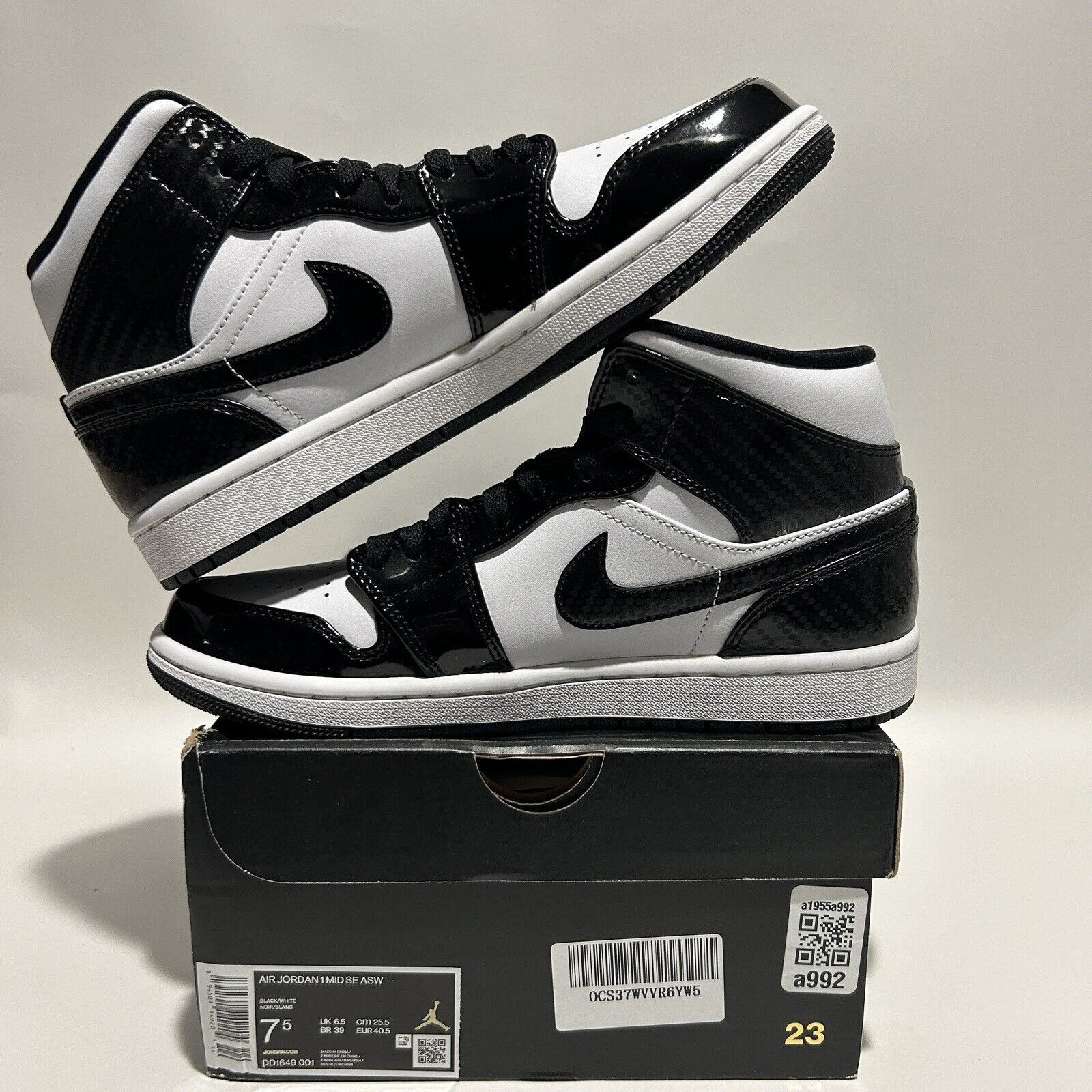 Nike Nike Air Jordan 1 Retro Mid SE “All-Star/Carbon Fiber” 2024 Size US 7.5 / EU 40-41 - 3 Thumbnail