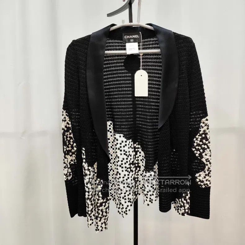 Chanel Chanel Black and white silk hollow coat Size XXS / US 00 / IT 34 - 1 Thumbnail