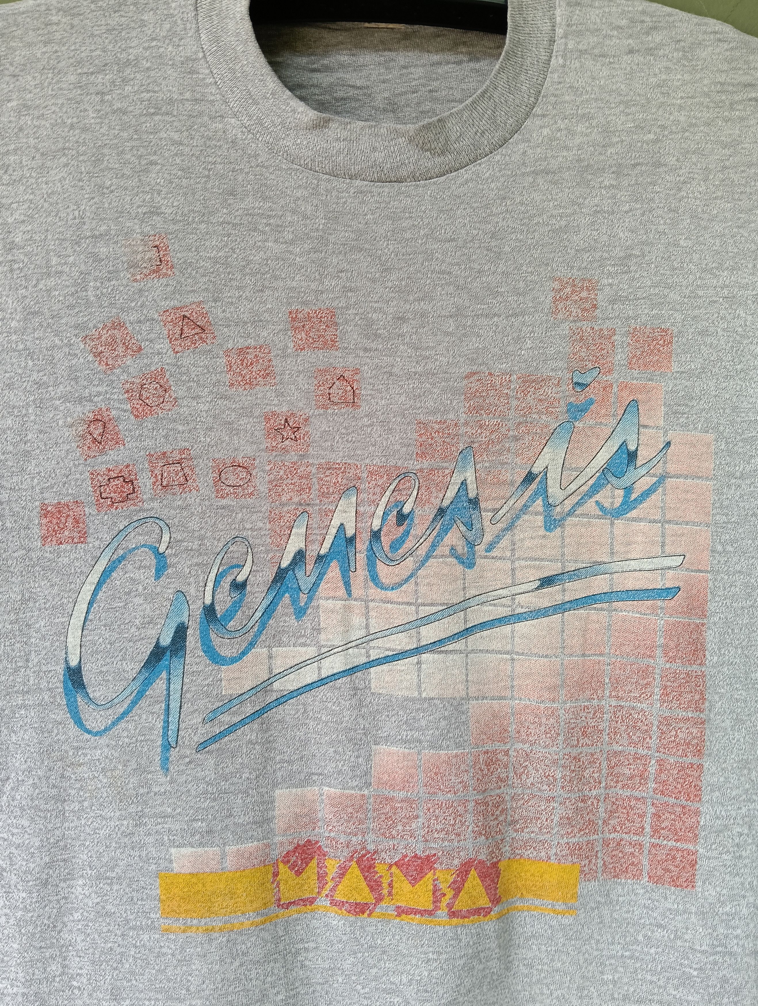 Vintage Genesis tour vintage t shirt 80s size M. Size US M / EU 48-50 / 2 - 2 Thumbnail