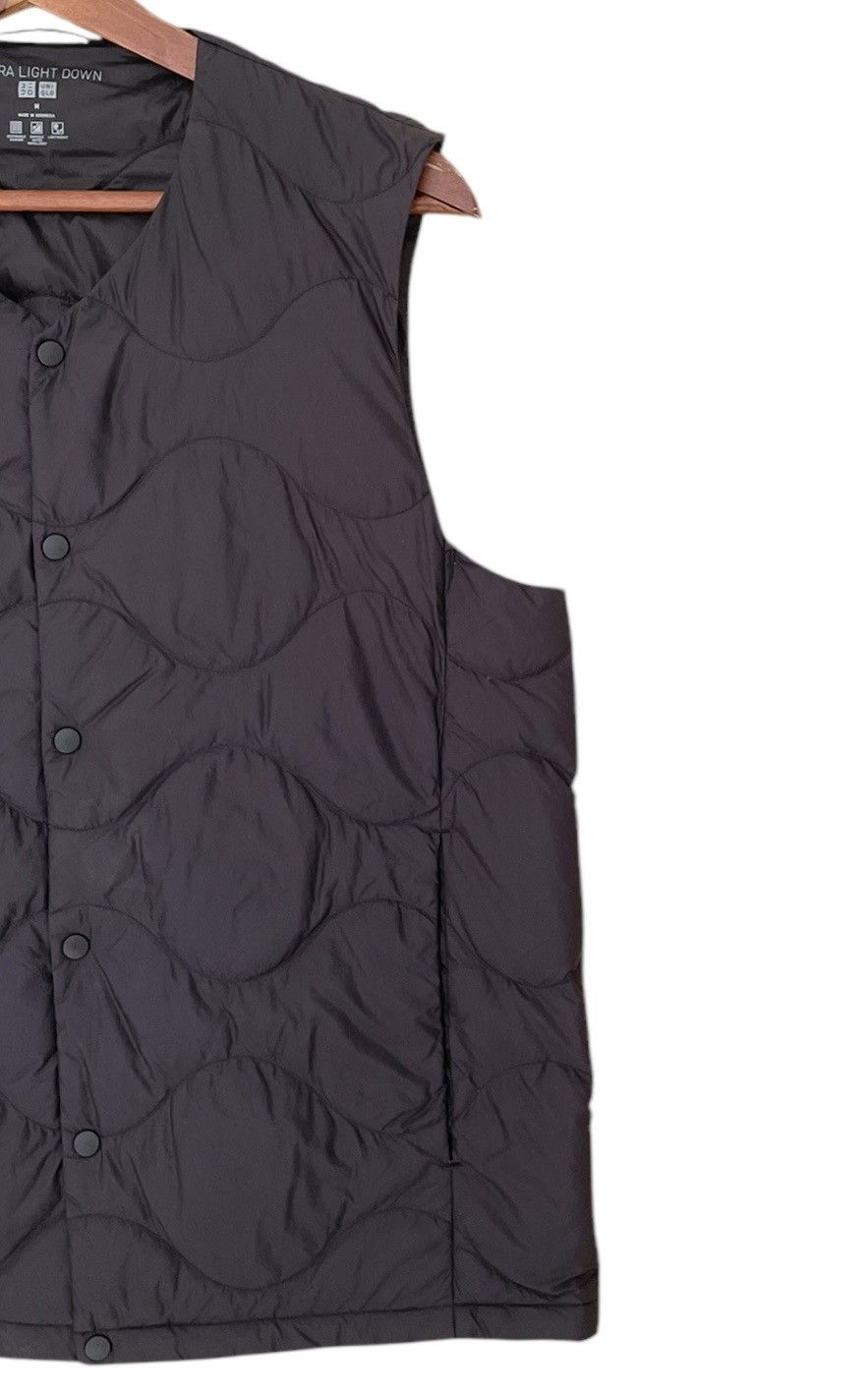 Japanese Brand × Uniqlo Japanese Brand Uniqlo Sleveless Puffer 2000s Size US M / EU 48-50 / 2 - 4 Thumbnail