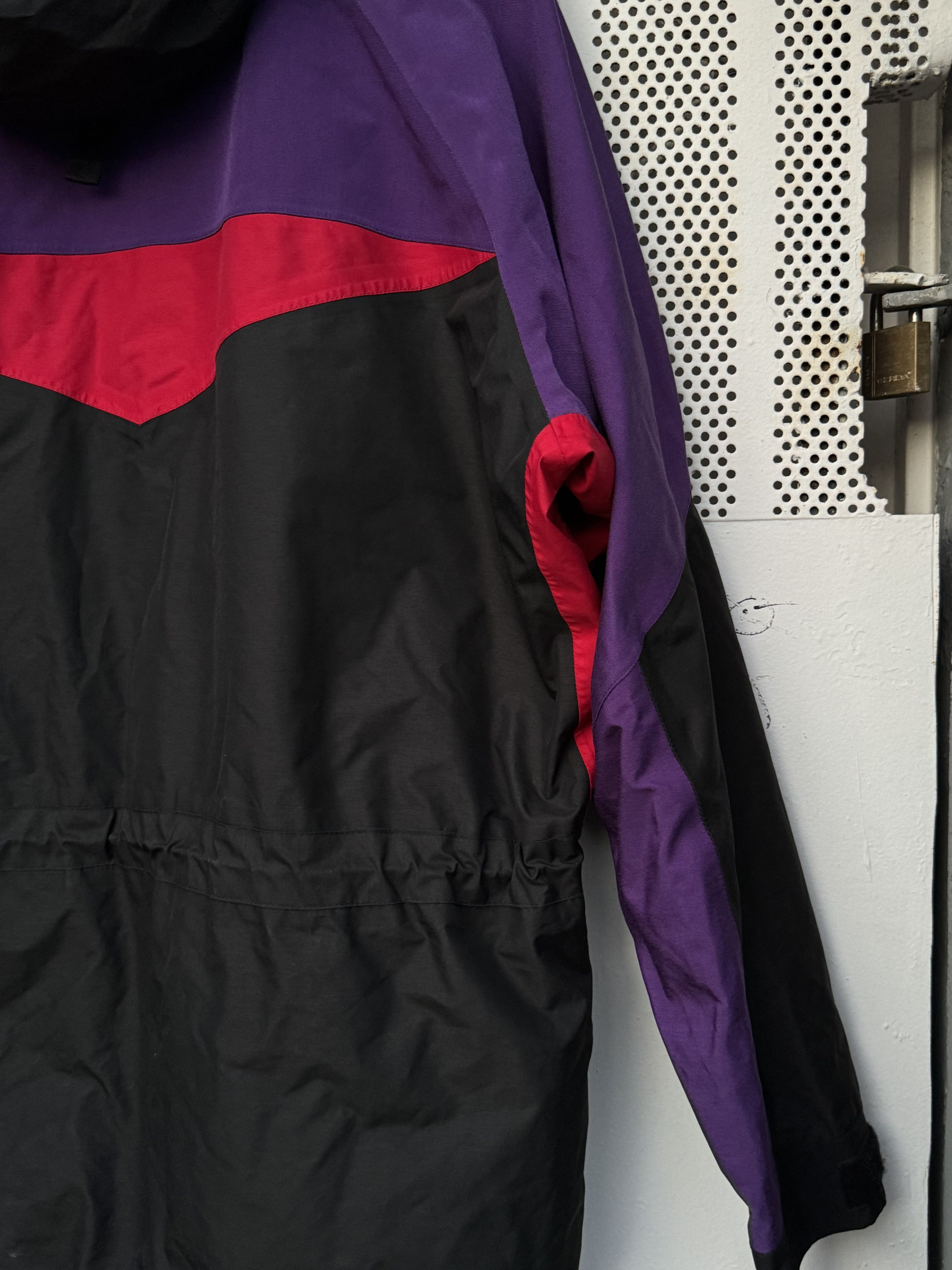 Berghaus × Vintage Vintage Berghaus Extreme 7000 GoreTex Mountain 2XL Size US XL / EU 56 / 4 - 10 Thumbnail