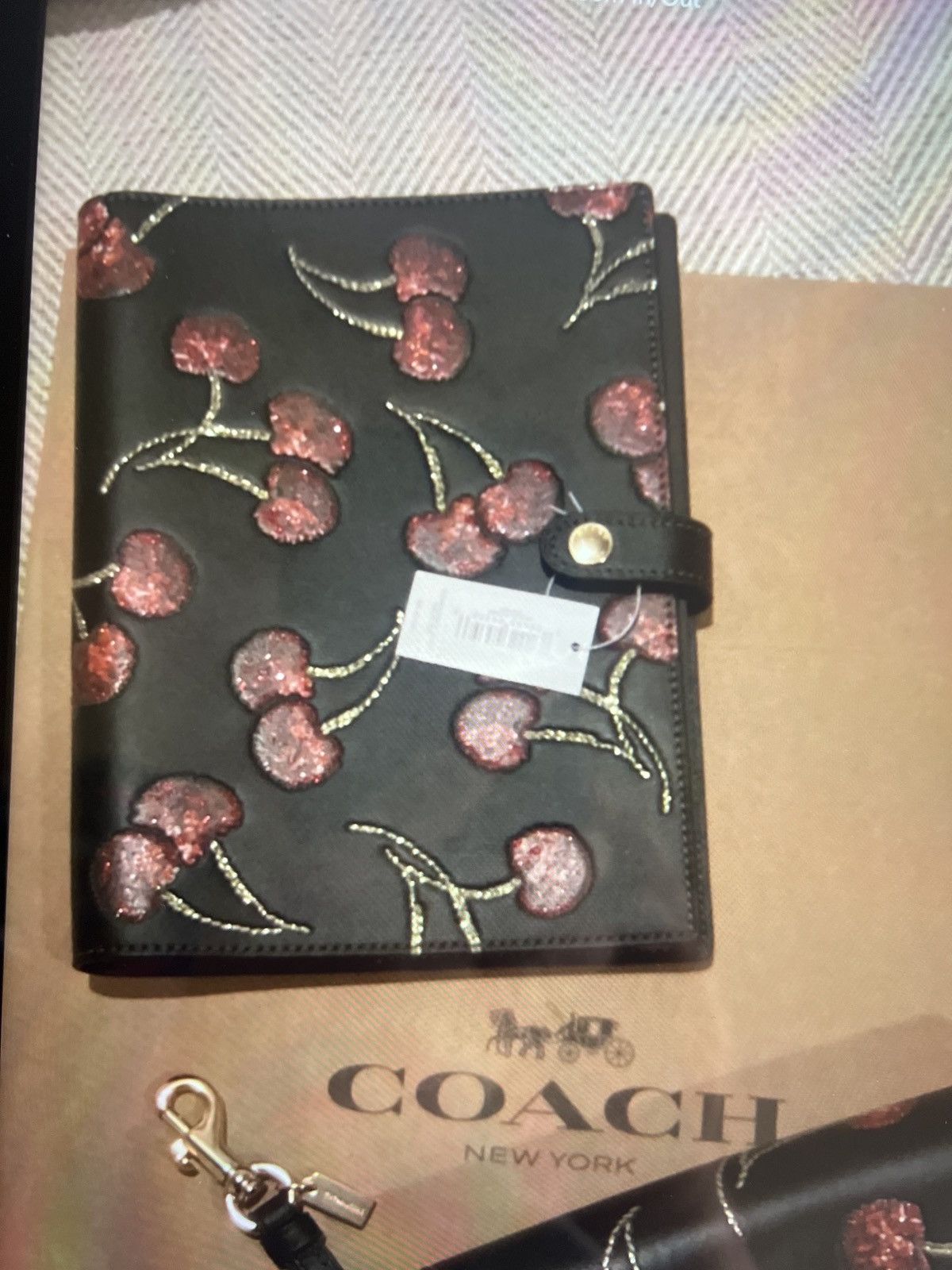 Coach Coach black cherry notebook great gift Size ONE SIZE - 1 Thumbnail