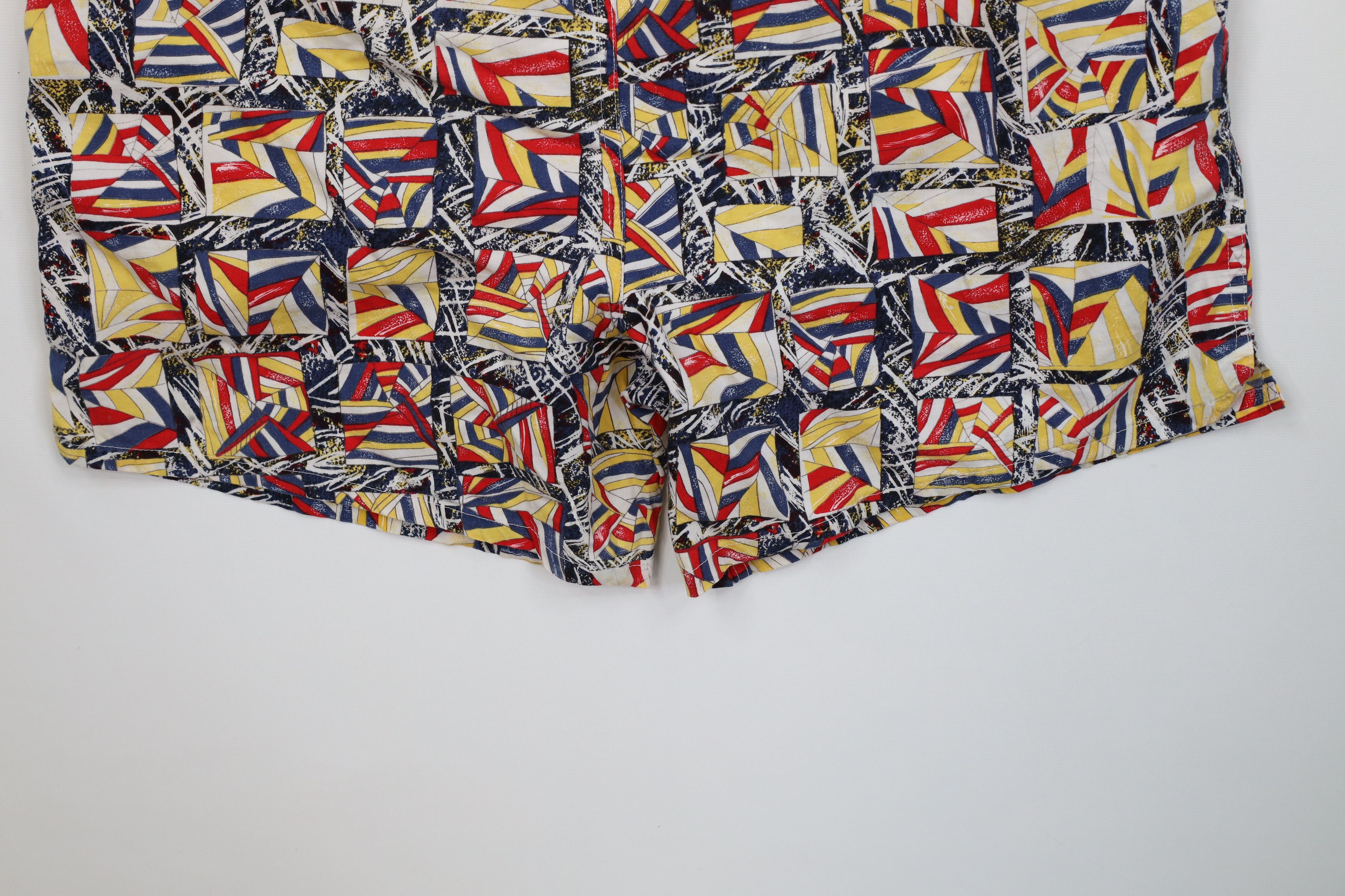 Vintage Vintage 90s Hobie Abstract Sailing Flags Lined Shorts Trunks Size US 32 / EU 48 - 13 Thumbnail