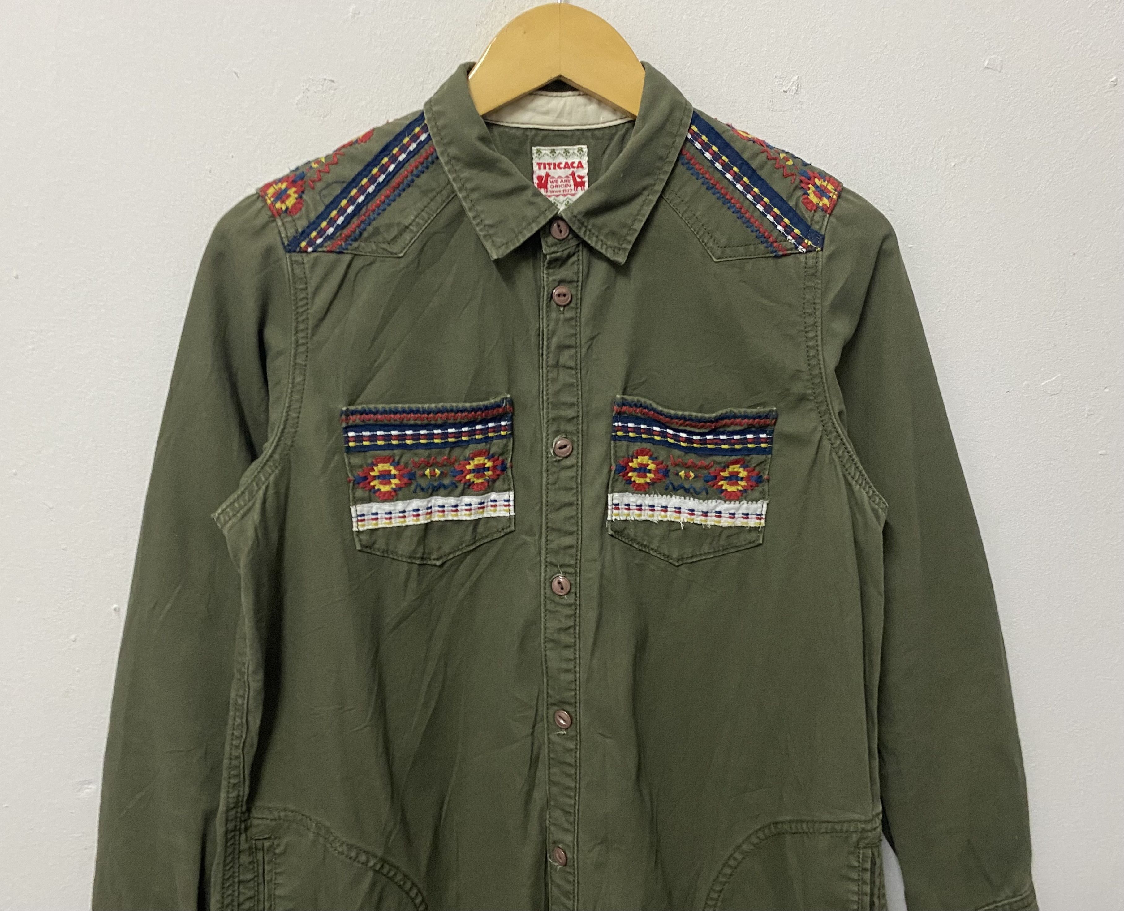 Japanese Brand TITICACA Japan Ethnic Boho Embroidered Utility Shirt Size US S / EU 44-46 / 1 - 3 Thumbnail