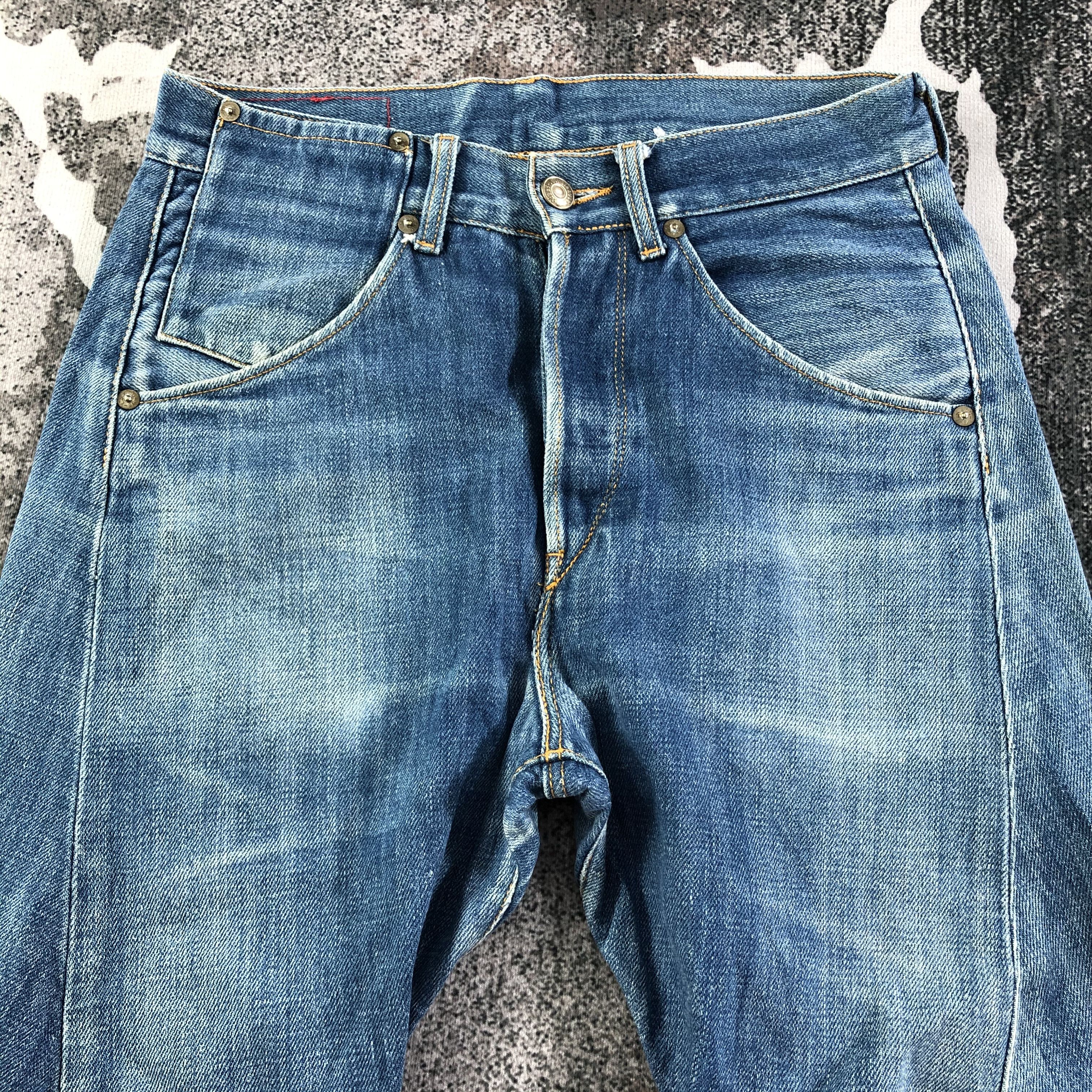 Levi's Vintage Levis Jeans Faded Blue Denim KJ1590 Size US 28 / EU 44 - 3 Thumbnail