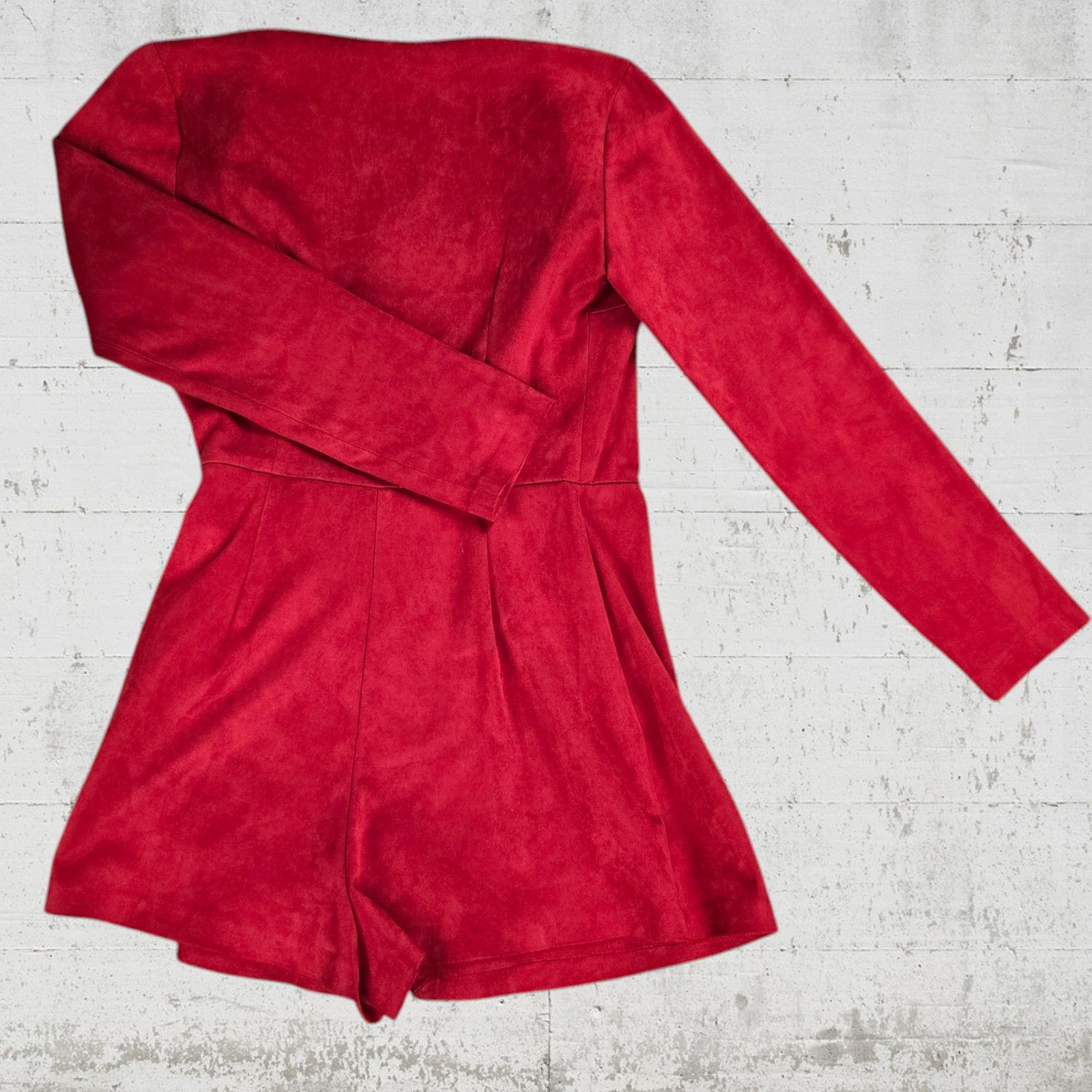 Zara Zara Red Faux Suede Deep V Neck Romper Size Small Size 27" / US 4 / IT 40 - 9 Thumbnail