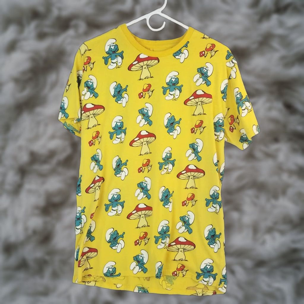 Vintage Smurfs T-Shirt Mens Large Yellow Retro All over print Short Sleeve Size US L / EU 52-54 / 3 - 1 Thumbnail