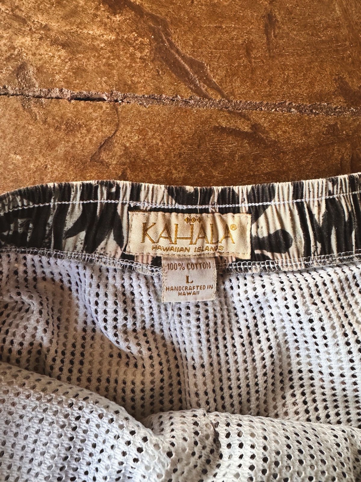 Kahala 90’s Authentic Kahala Hawaiian Islands Swim Trunks Size US 32 / EU 48 - 2 Thumbnail