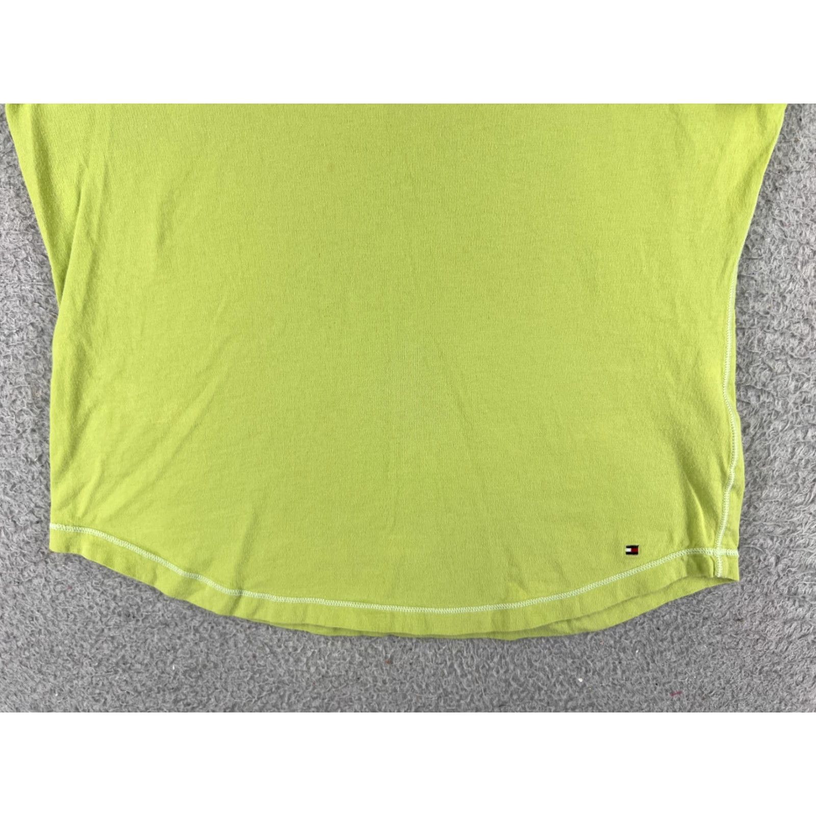 Tommy Hilfiger VINTAGE Tommy Hilfiger Women's T-Shirt Short Sleeve Pullover Casual Cotton Green Small 90s Designer Size S / US 4 / IT 40 - 5 Thumbnail