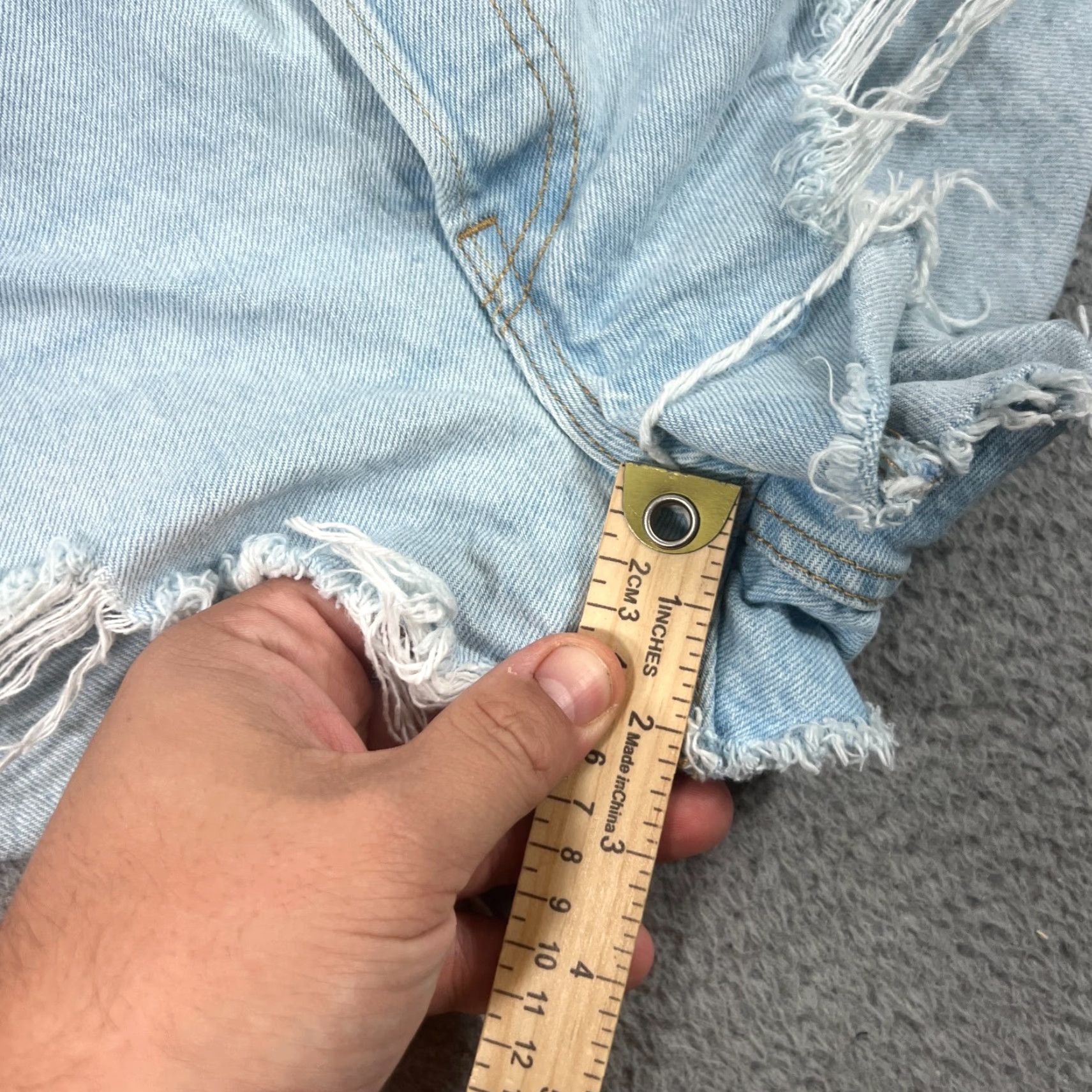 Levi's VINTAGE Levi's 501 Denim Shorts Women Size 30 Blue Destroyed Frayed Hem Regular Size 30" / US 8 / IT 44 - 2 Thumbnail