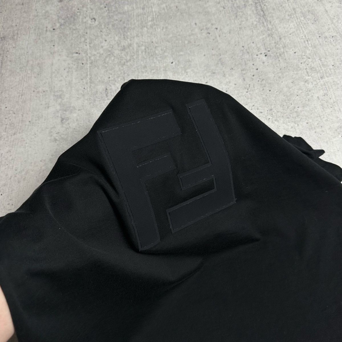 Fendi Fendi Big Logo Logo T-Shirt Size S Size US S / EU 44-46 / 1 - 10 Thumbnail