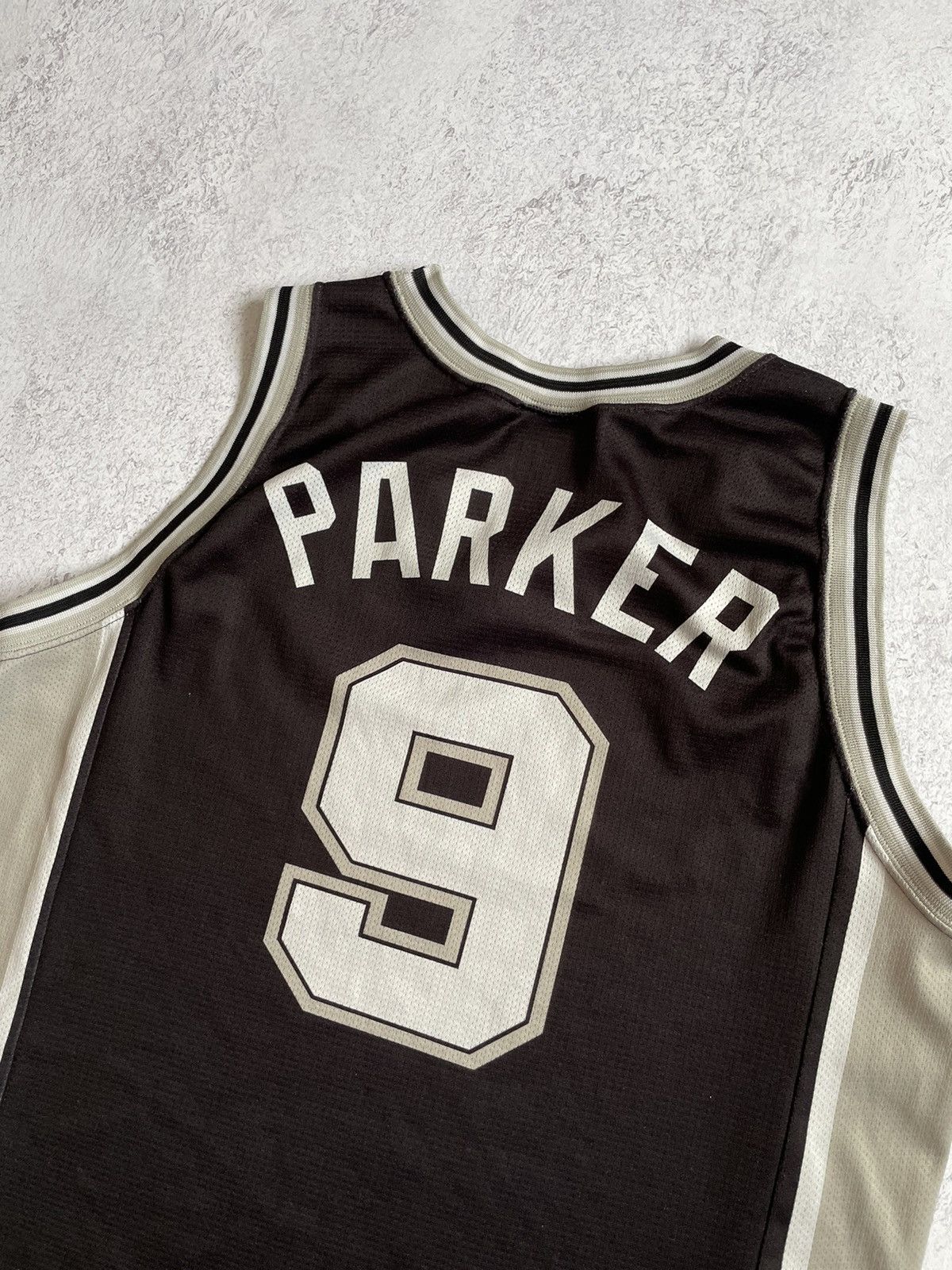 Champion Champion San Antonio Spurs Tony Parker #9 Jersey - M Vintage Size US M / EU 48-50 / 2 - 7 Thumbnail
