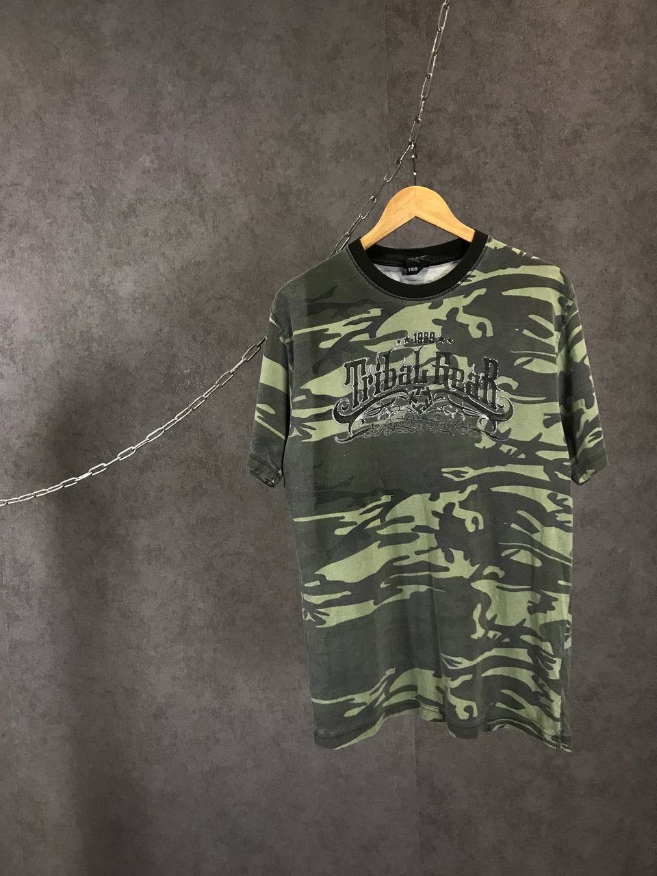 Tribal Streetwear × Vintage Tribal USA streetwear camo center logo tee Size US S / EU 44-46 / 1 - 1 Thumbnail