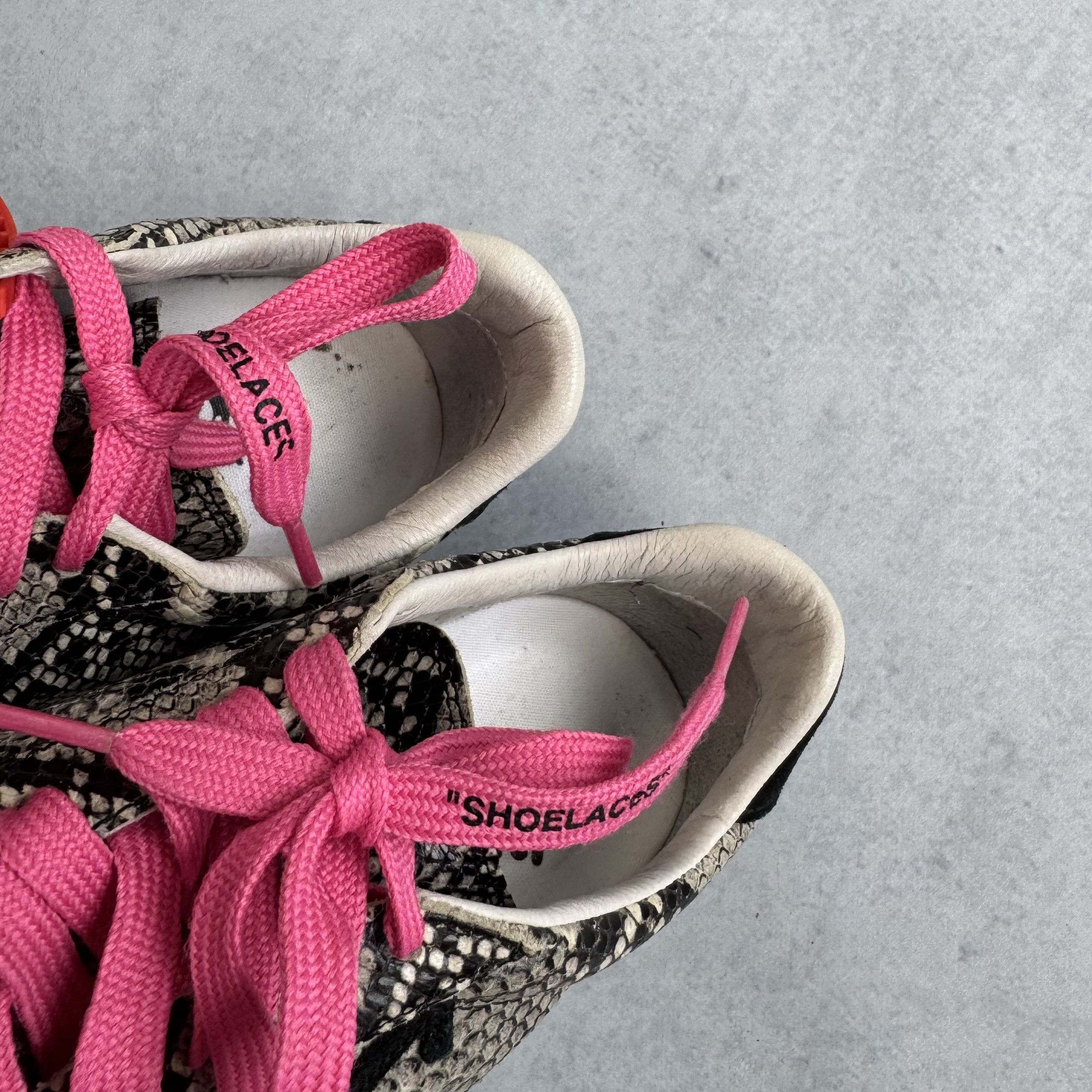 Off-White Off-White c/o Virgil Abloh New Arrow Vulcanized Low Sneakers Size US 9.5 / IT 39.5 - 5 Thumbnail