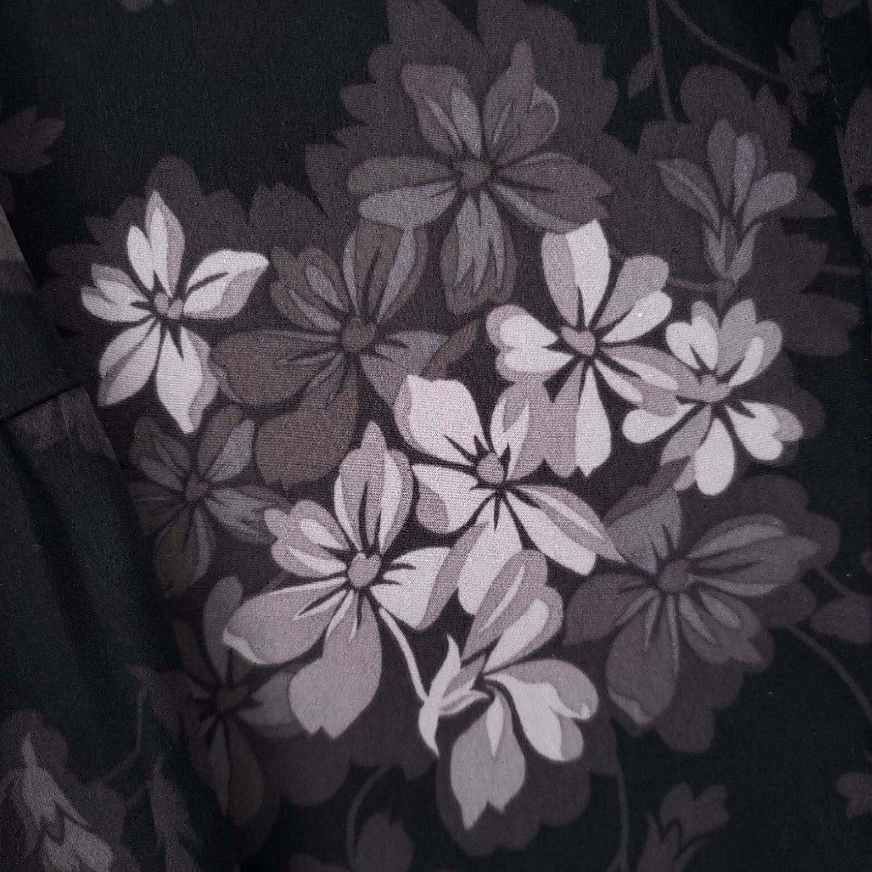 Ann Taylor Ann Taylor Shirt Womens XS Black Floral Button Up Bell Long Sleeve Blouse Boho Size XS / US 0-2 / IT 36-38 - 4 Thumbnail