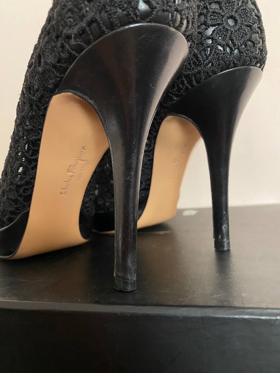 Salvatore Ferragamo Salvatore Ferragamo Heels Black Lace Size US 7.5 / IT 37.5 - 8 Thumbnail