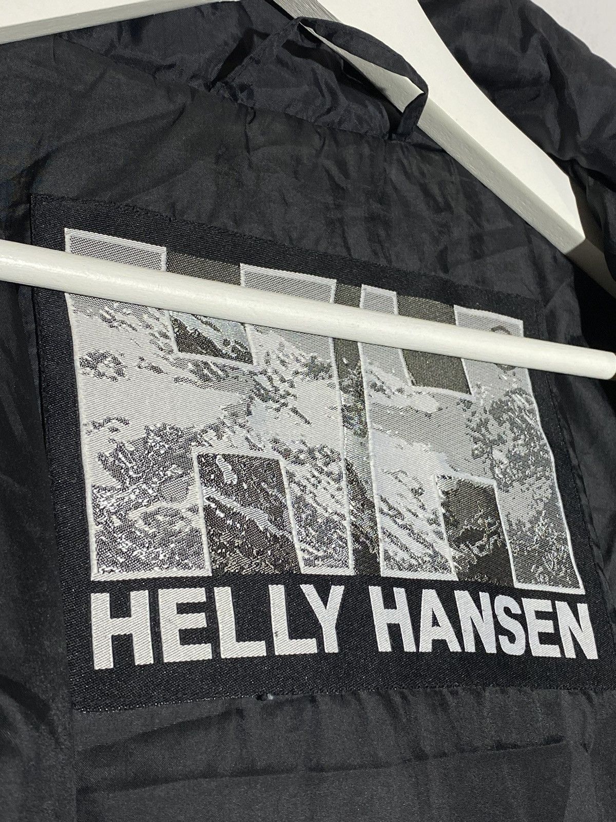 Helly Hansen Vintage 90s Helly Hansen Y2K streetwear style down jacket Size US S / EU 44-46 / 1 - 14 Thumbnail