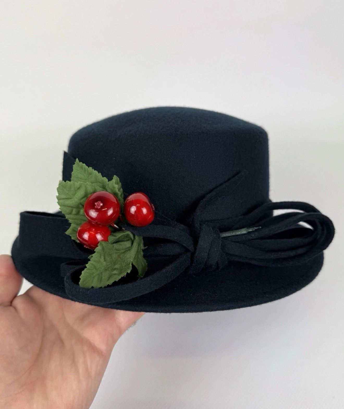 Kangol Vintage Kangol 100% Wool Felt Hat Women One Size Blue Cherry Size ONE SIZE - 2 Thumbnail