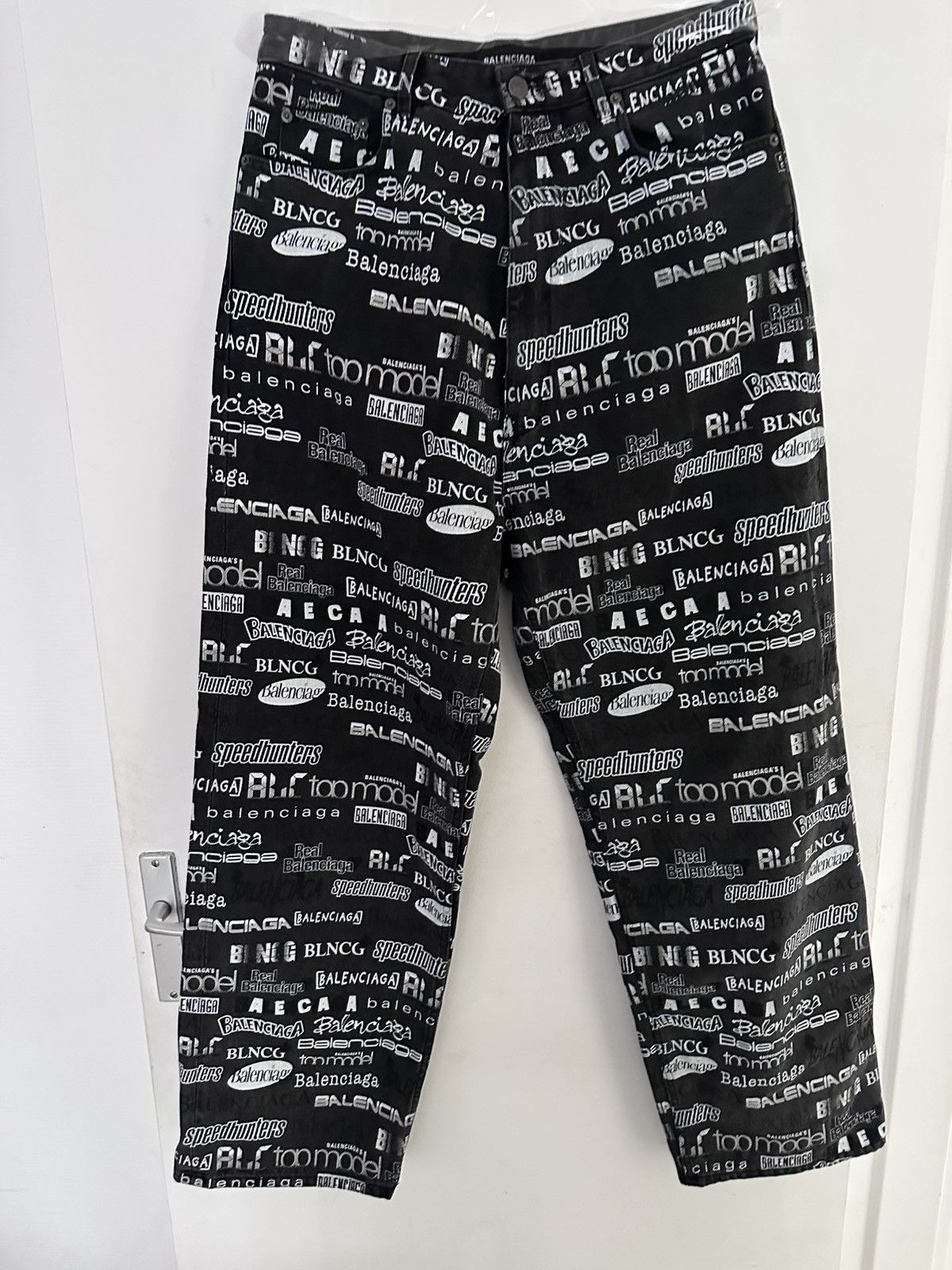 Balenciaga BALENCIAGA – TV Show Logo Print Wide Leg Denim Jeans Size US 43 - 2 Thumbnail