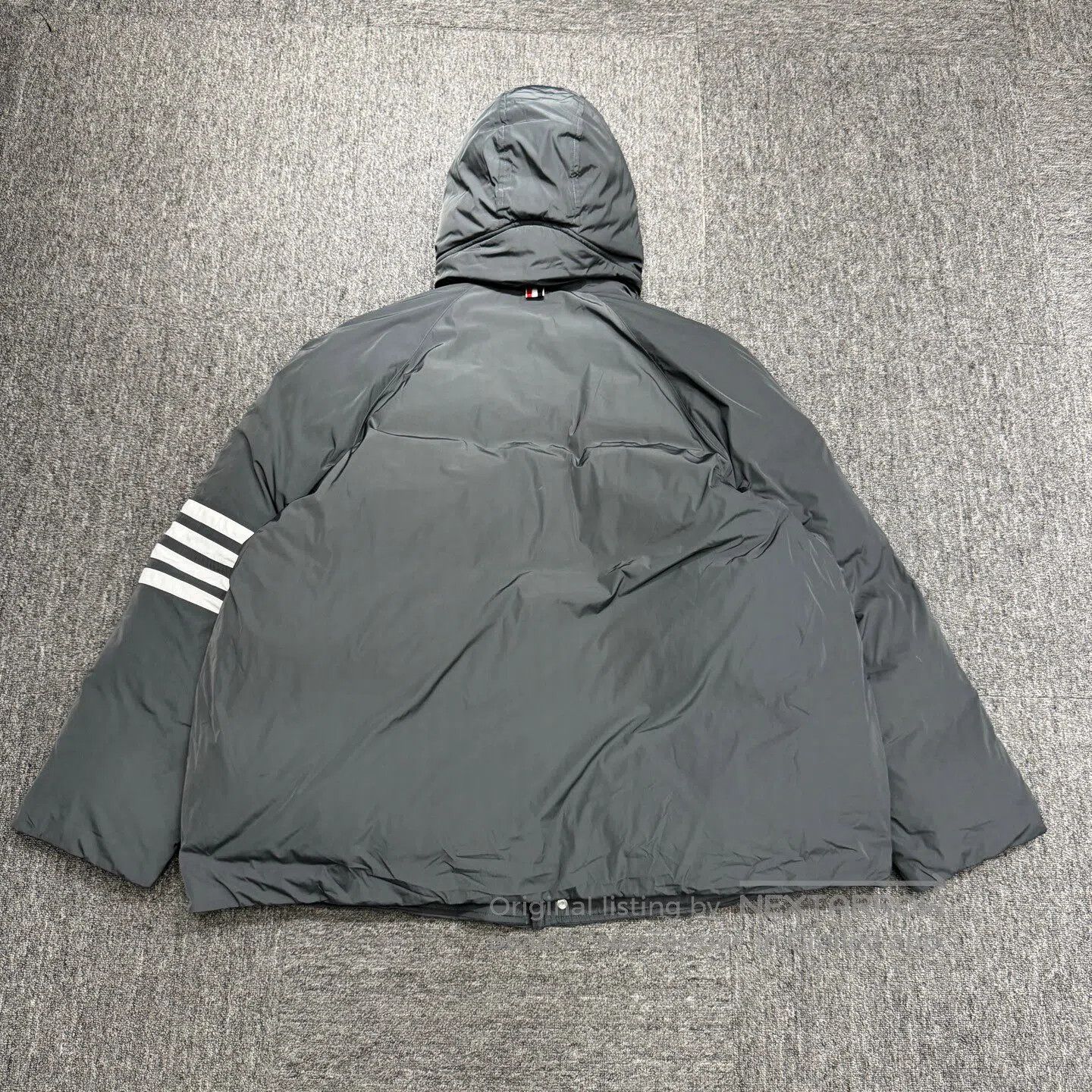 Thom Browne Thom Browne Four-bar down jacket| Size US XXL / EU 58 / 5 - 2 Thumbnail