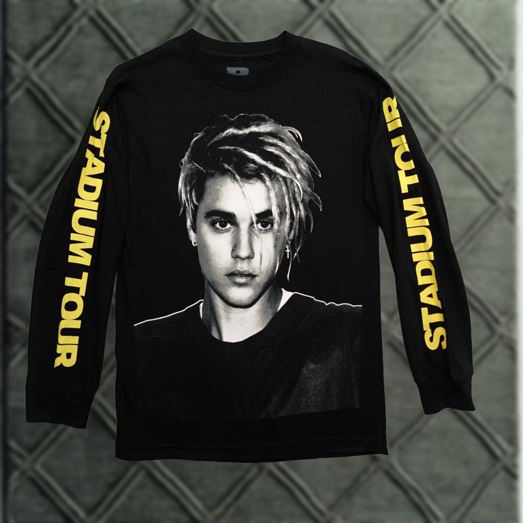 Vintage Justin Bieber Shirt Unisex Adult Small Long Sleeve Stadium Tour Black 28x17 MEASUREMENTS ARE PROVIDED IN PICTURES Mens Size US S / EU 44-46 / 1 - 1 Thumbnail