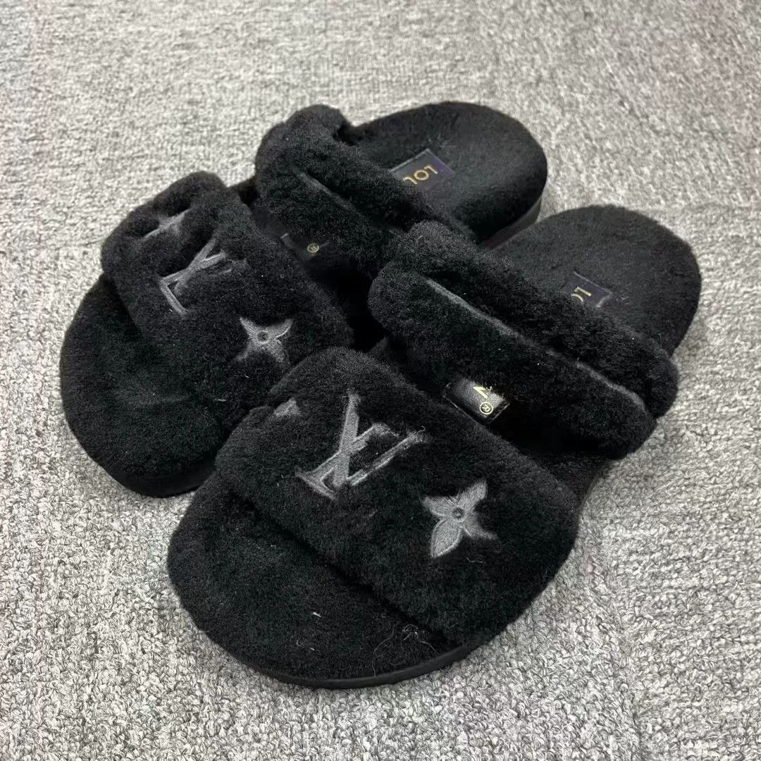 Louis Vuitton Louis Vuitton Wool Black Sandals us_5 Women Size US 5 / IT 35 - 1 Thumbnail