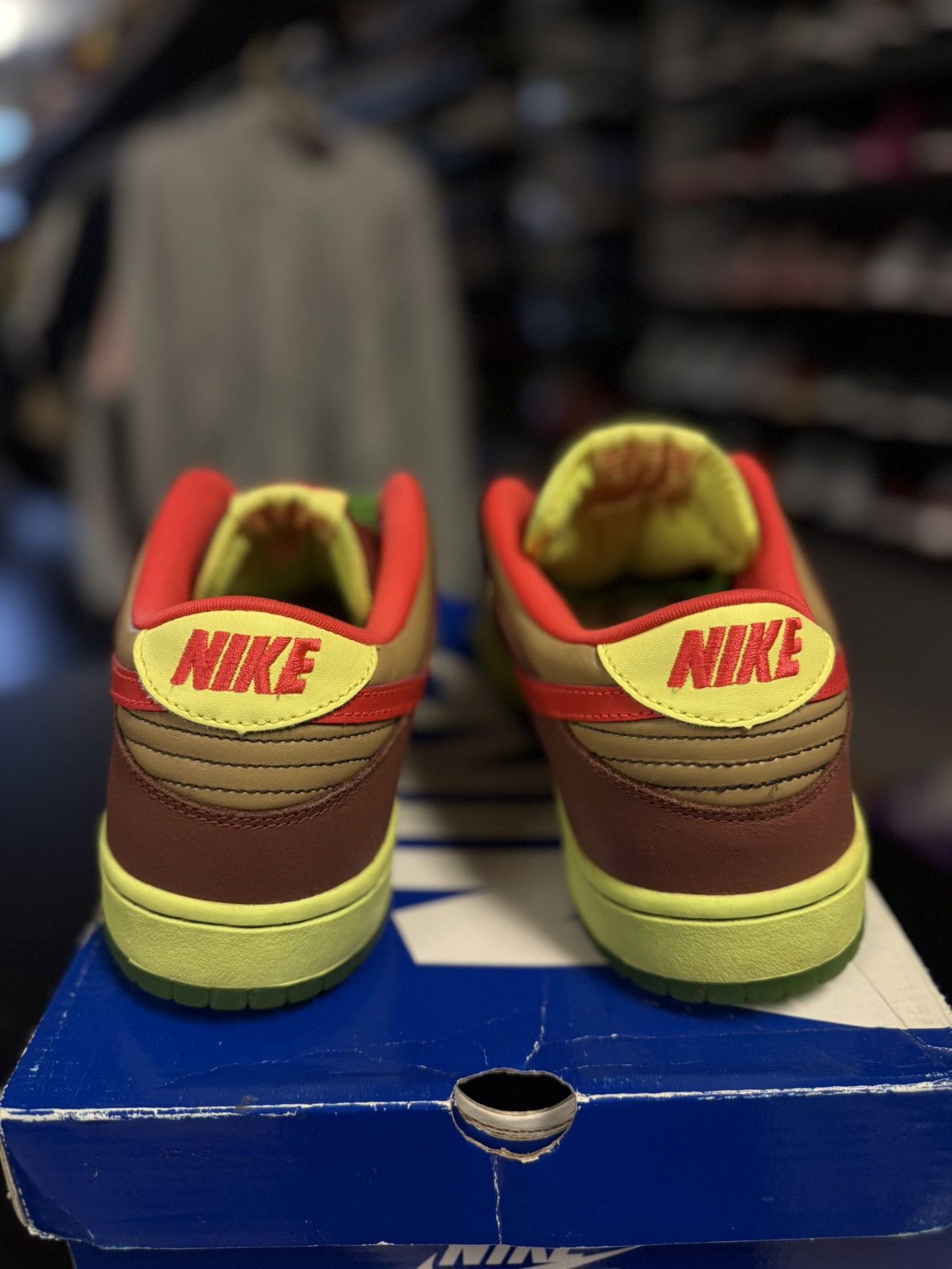 Nike Nike Dunk Low Premium SB Toxic Sea Robbin Size 11 Men’s Size US 11 / EU 44 - 8 Thumbnail