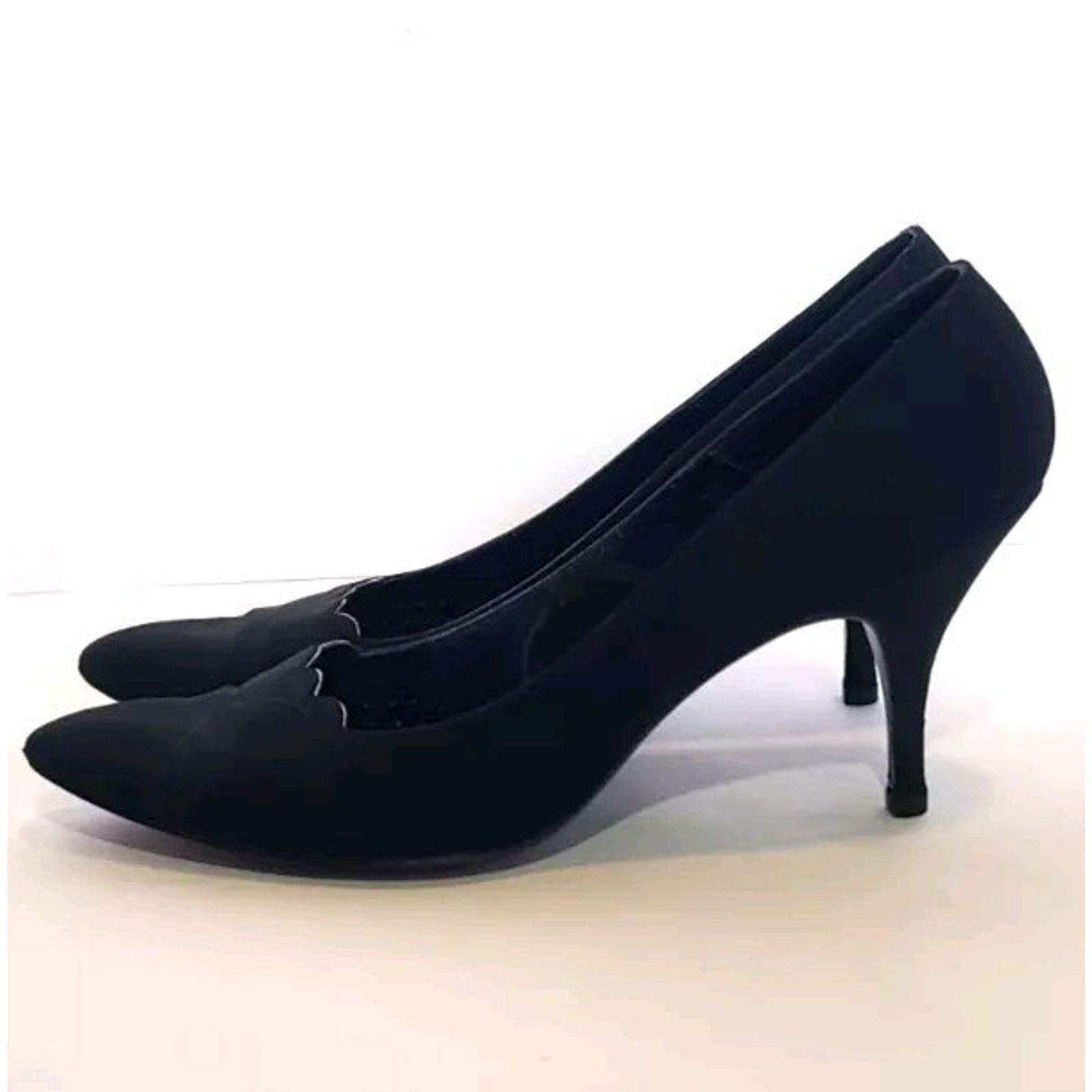 Roger Vivier Vintage Roger Vivier Womens Designer Black Toe Pumps US 6.5 Size US 6.5 / IT 36.5 - 1 Thumbnail