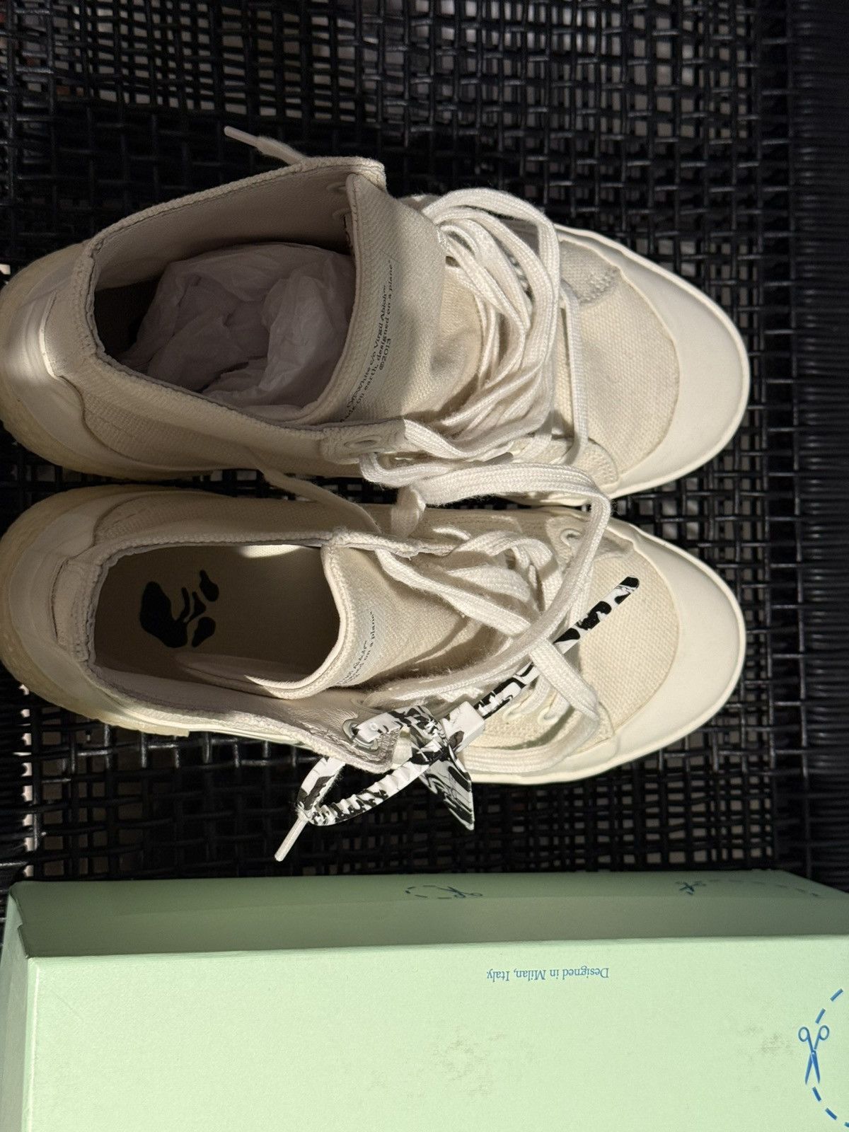 Off-White Off-White Mid Top Vulcanized Size US 6.5 / EU 39-40 - 3 Thumbnail